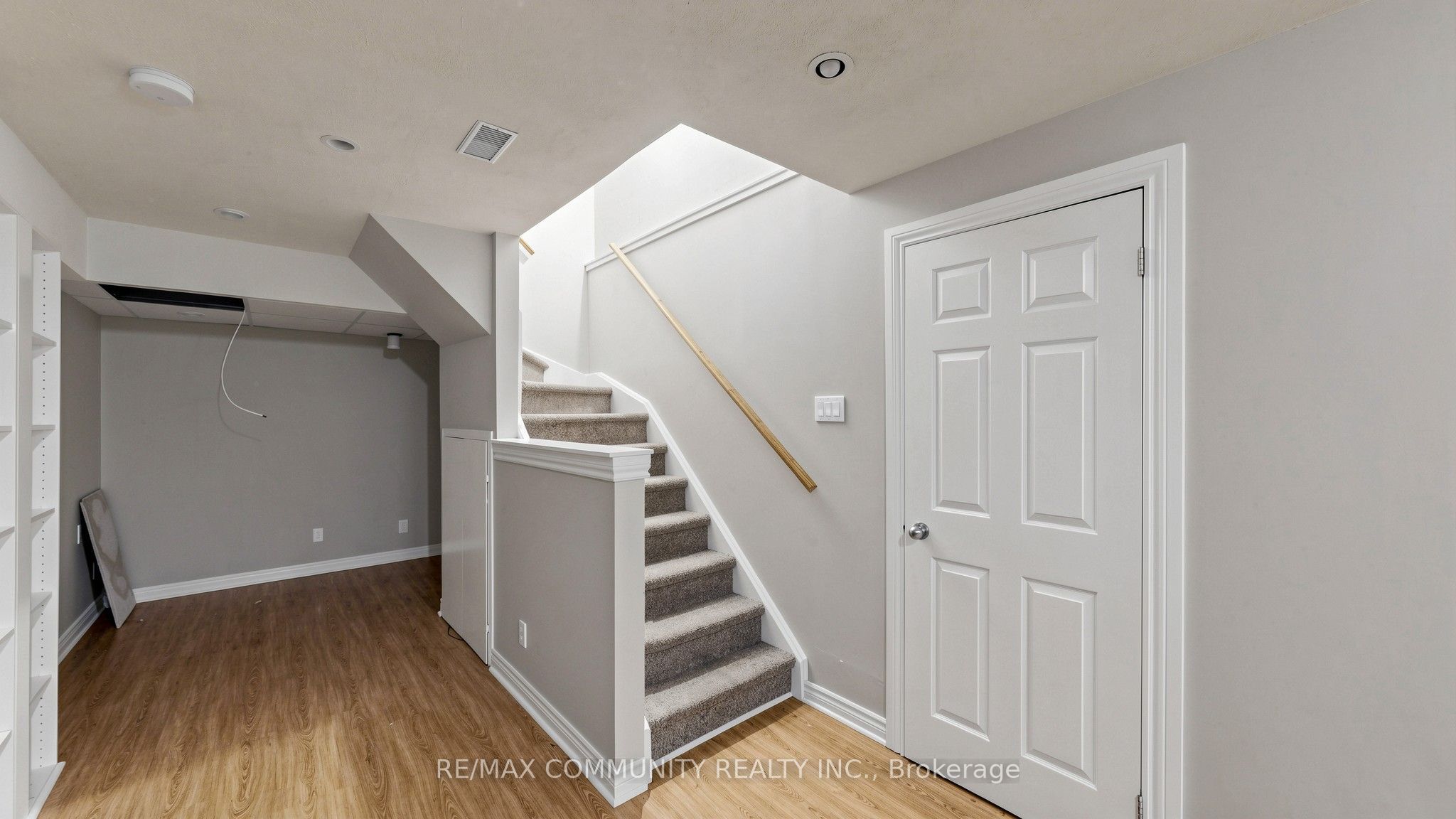 38 Iveagh Drive Property Photo 32