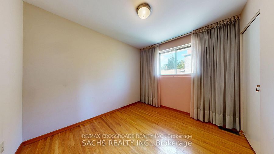 377 Crosby Avenue Upper Property Photo 15