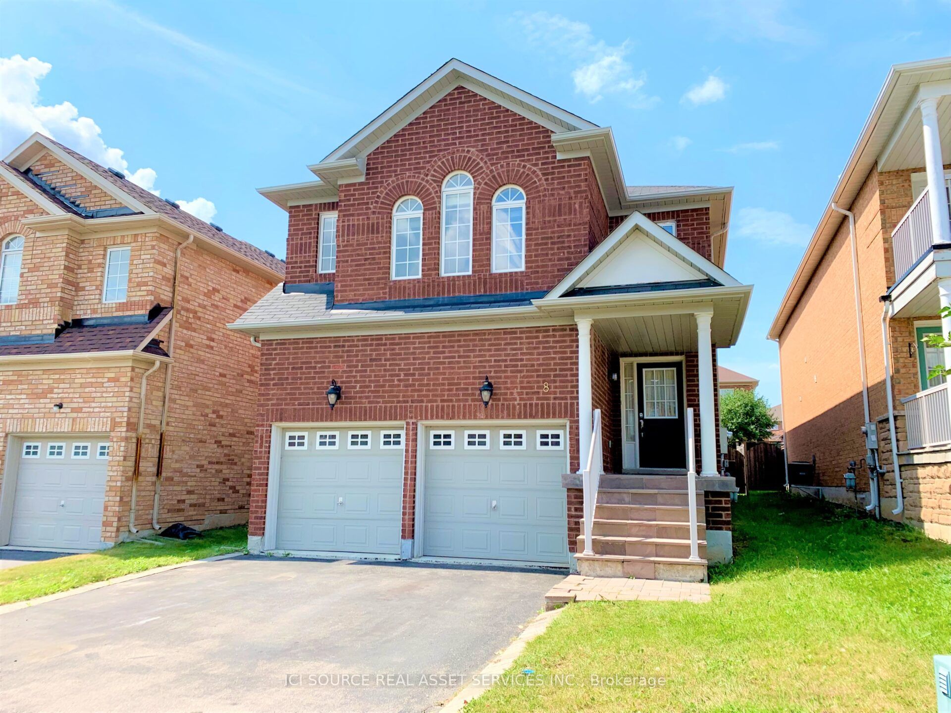 8 Maffey Crescent Property Photo 1