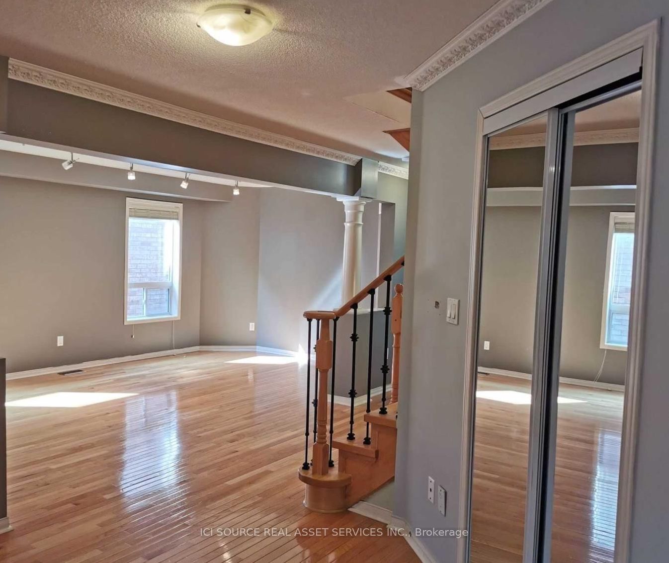 8 Maffey Crescent Property Photo 2