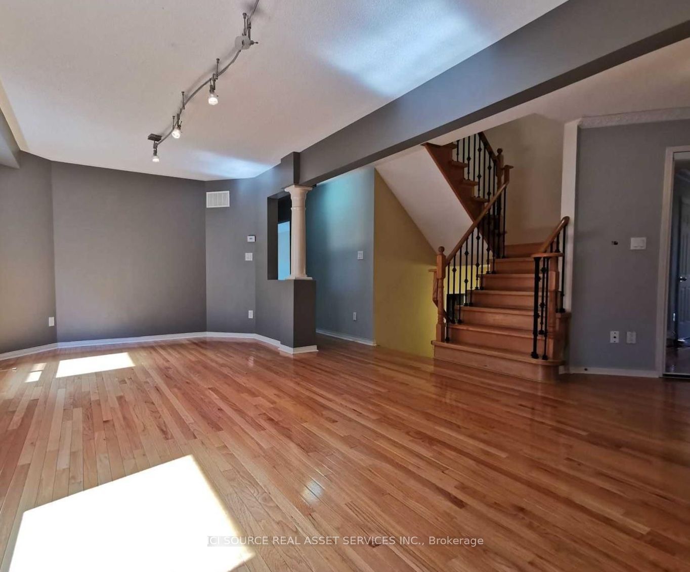 8 Maffey Crescent Property Photo 3