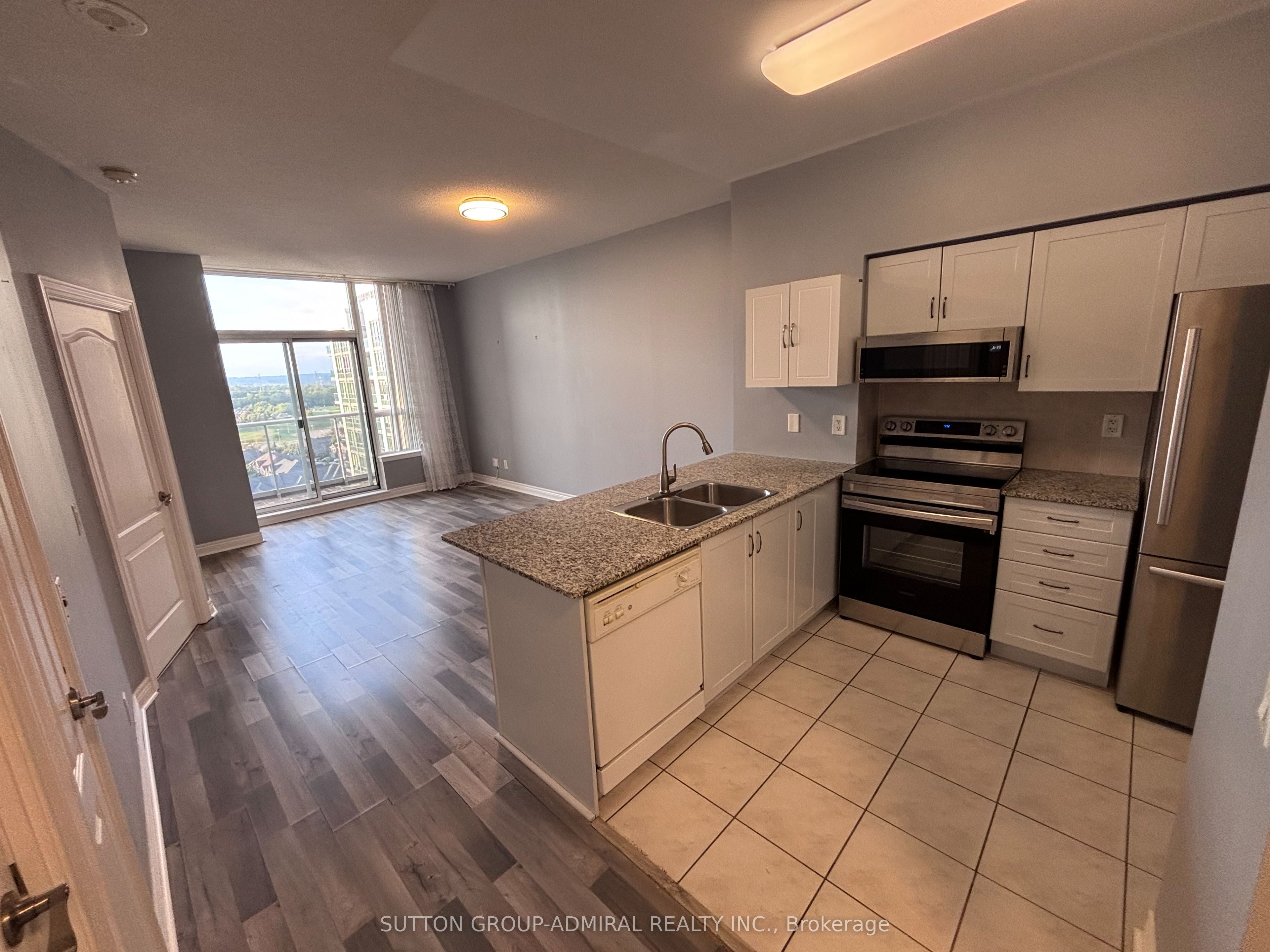 50 Disera Drive Ph05 Property Photo 19