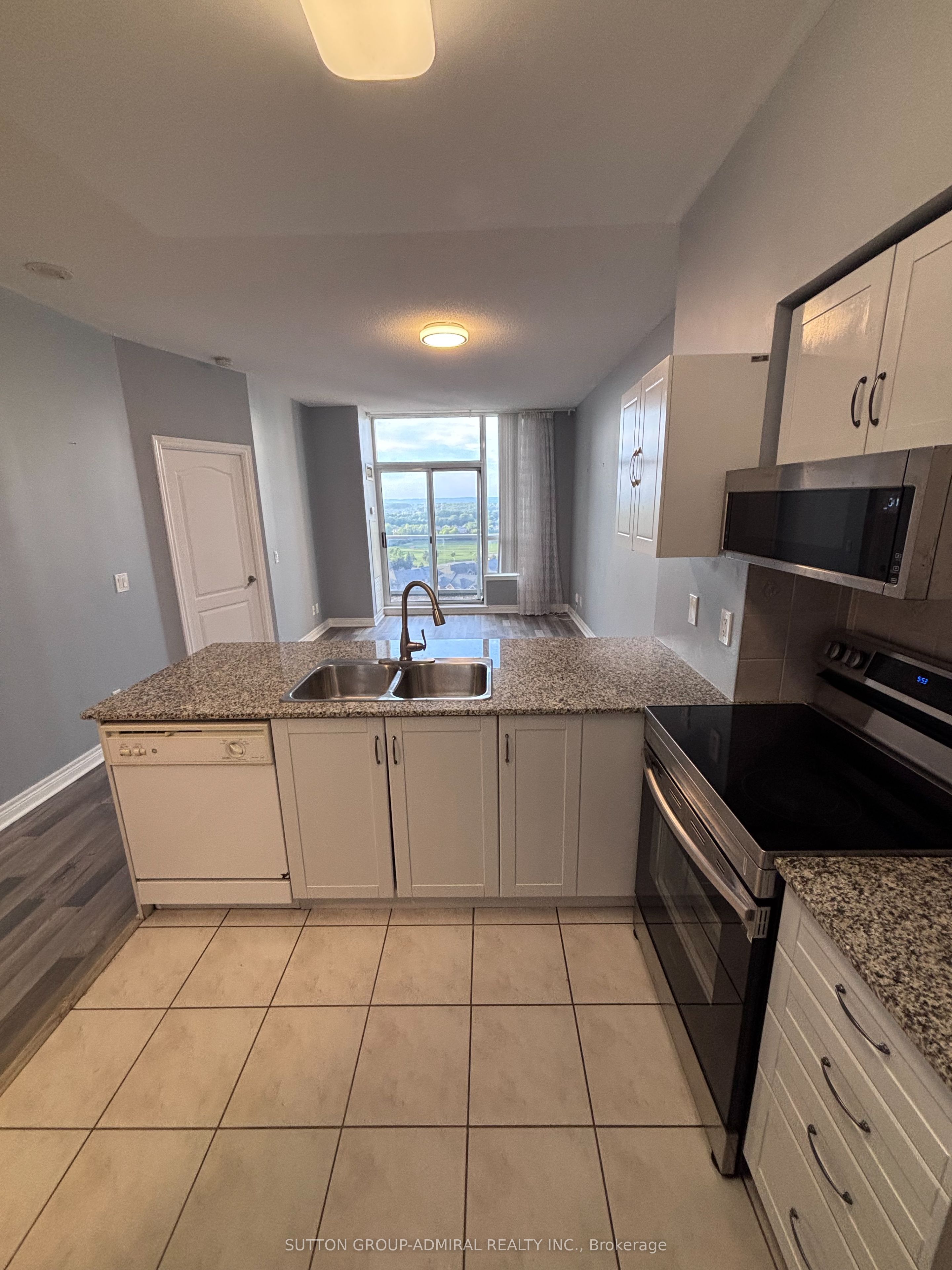 50 Disera Drive Ph05 Property Photo 26