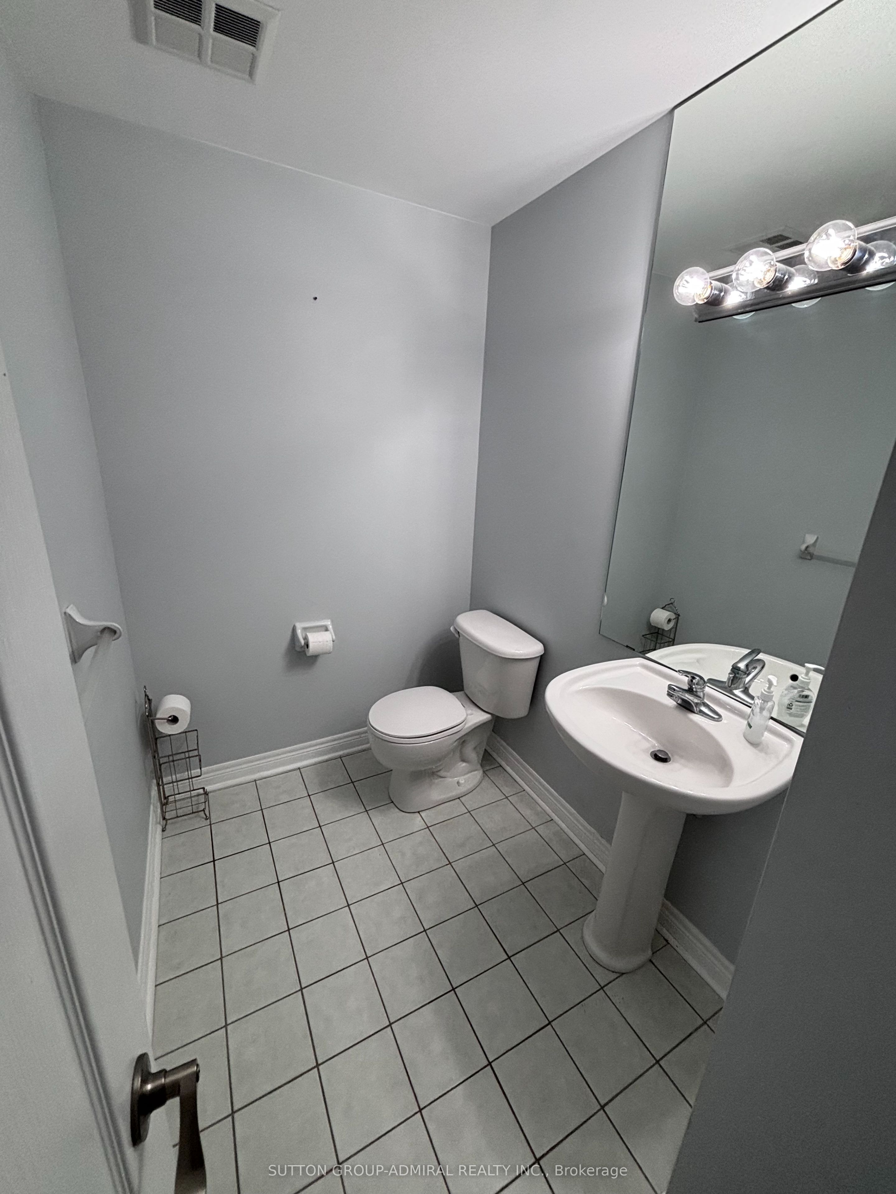 50 Disera Drive Ph05 Property Photo 31