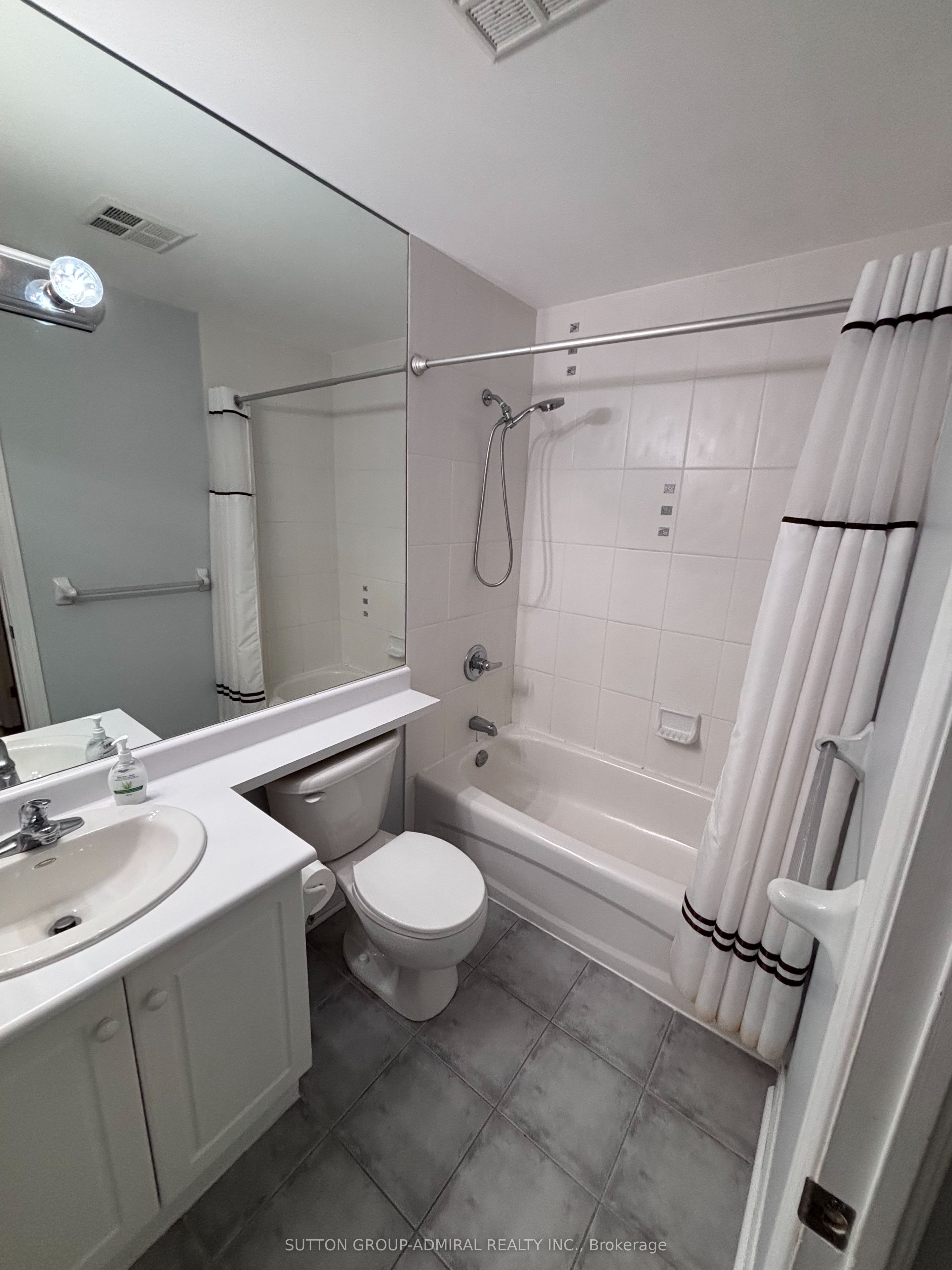 50 Disera Drive Ph05 Property Photo 33