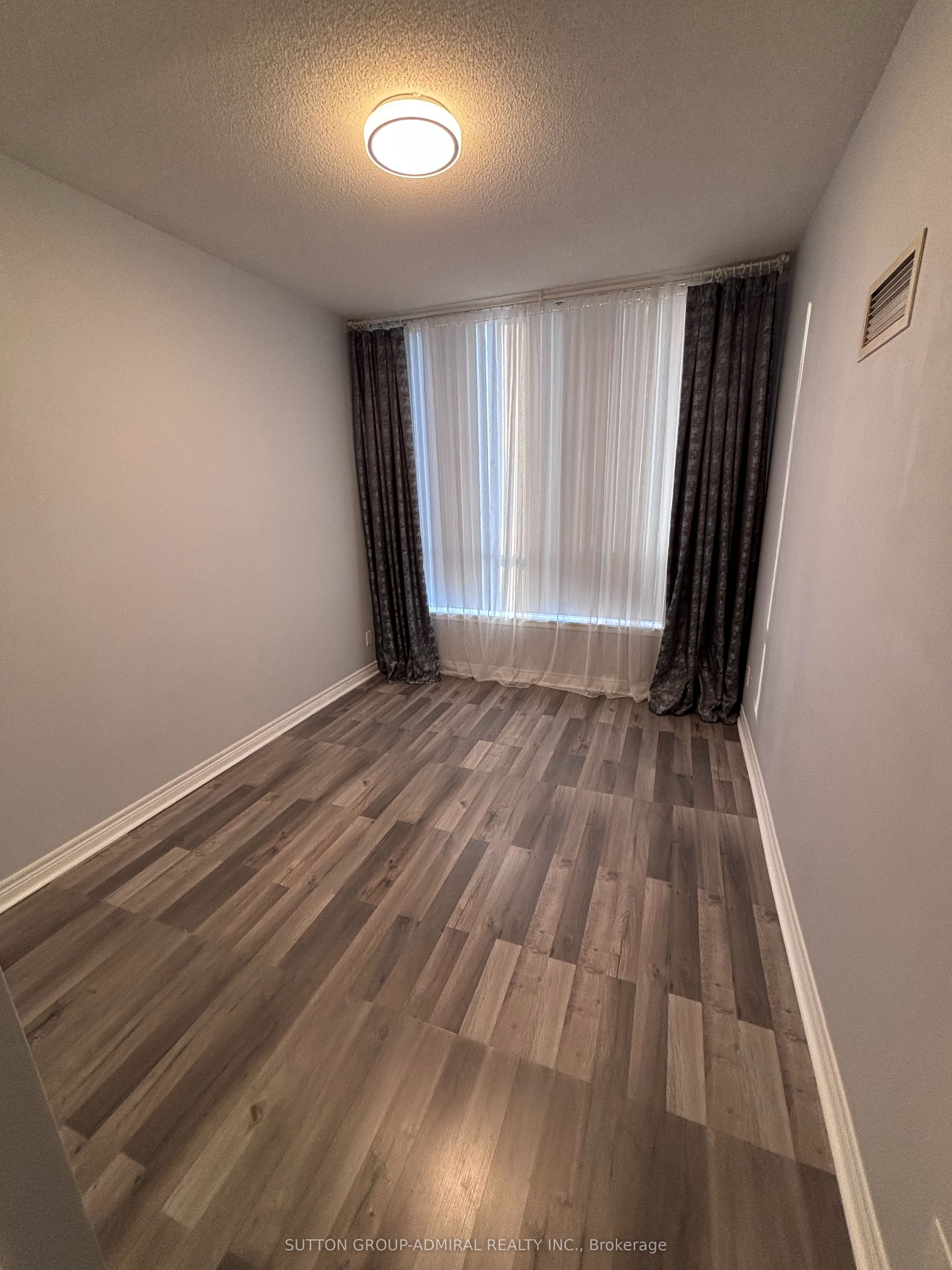 50 Disera Drive Ph05 Property Photo 34