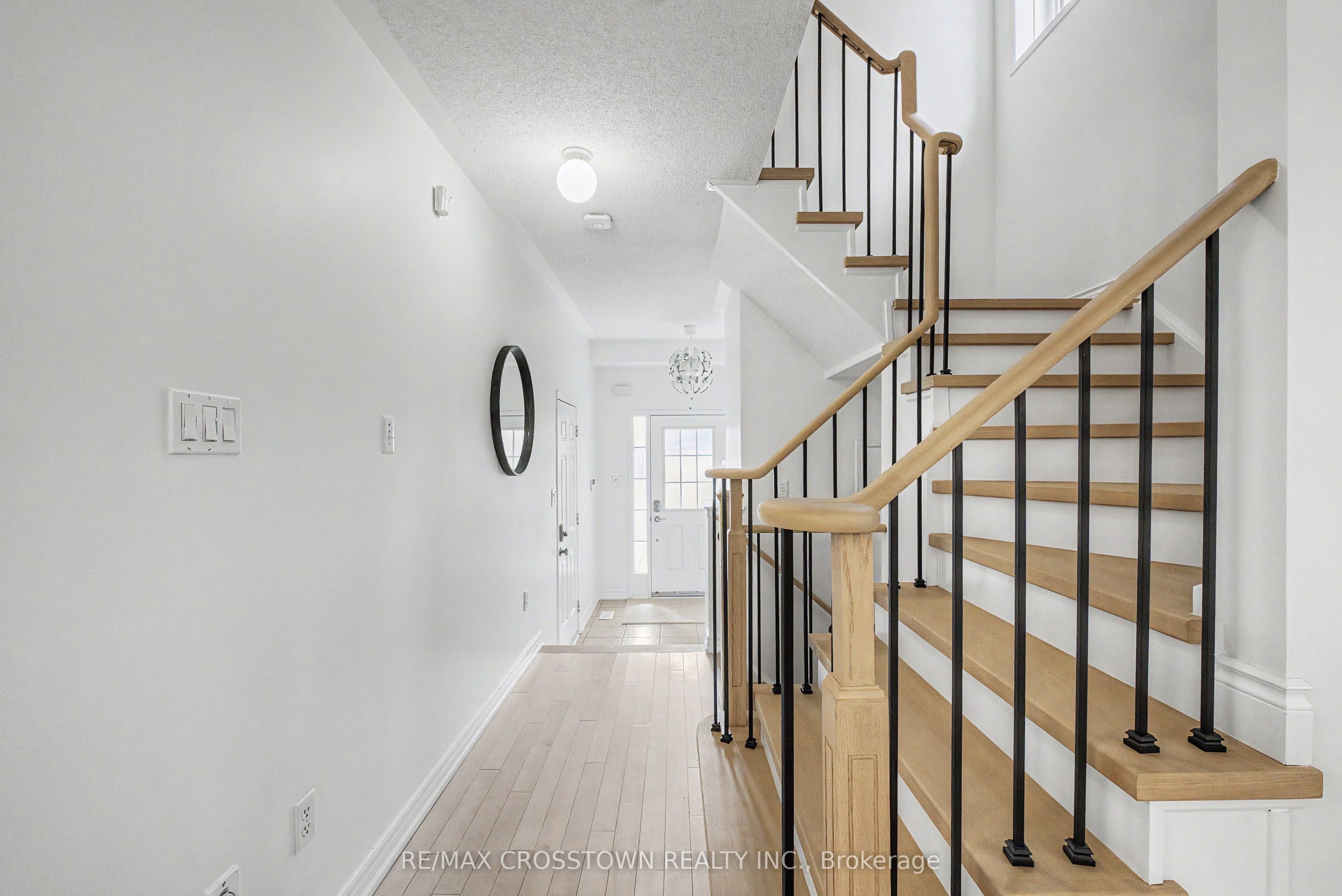 460 Reeves Way Boulevard Property Photo 6