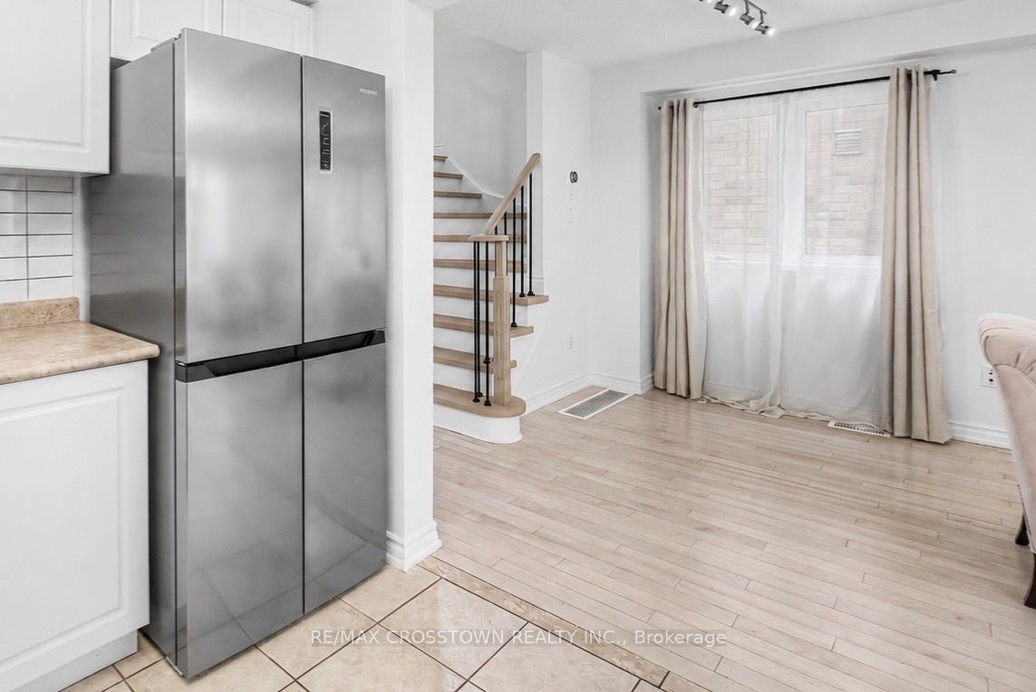 460 Reeves Way Boulevard Property Photo 10