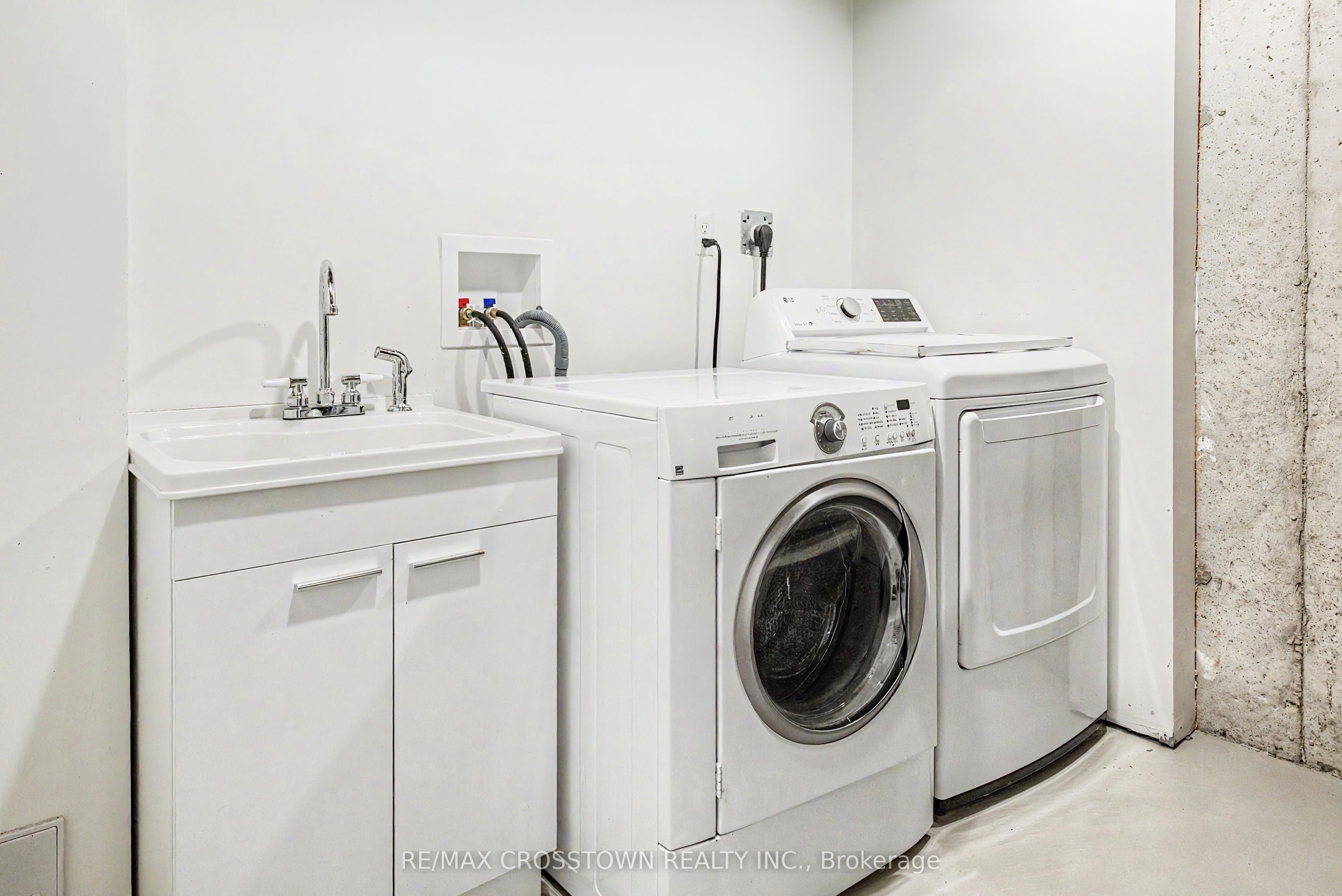 460 Reeves Way Boulevard Property Photo 26