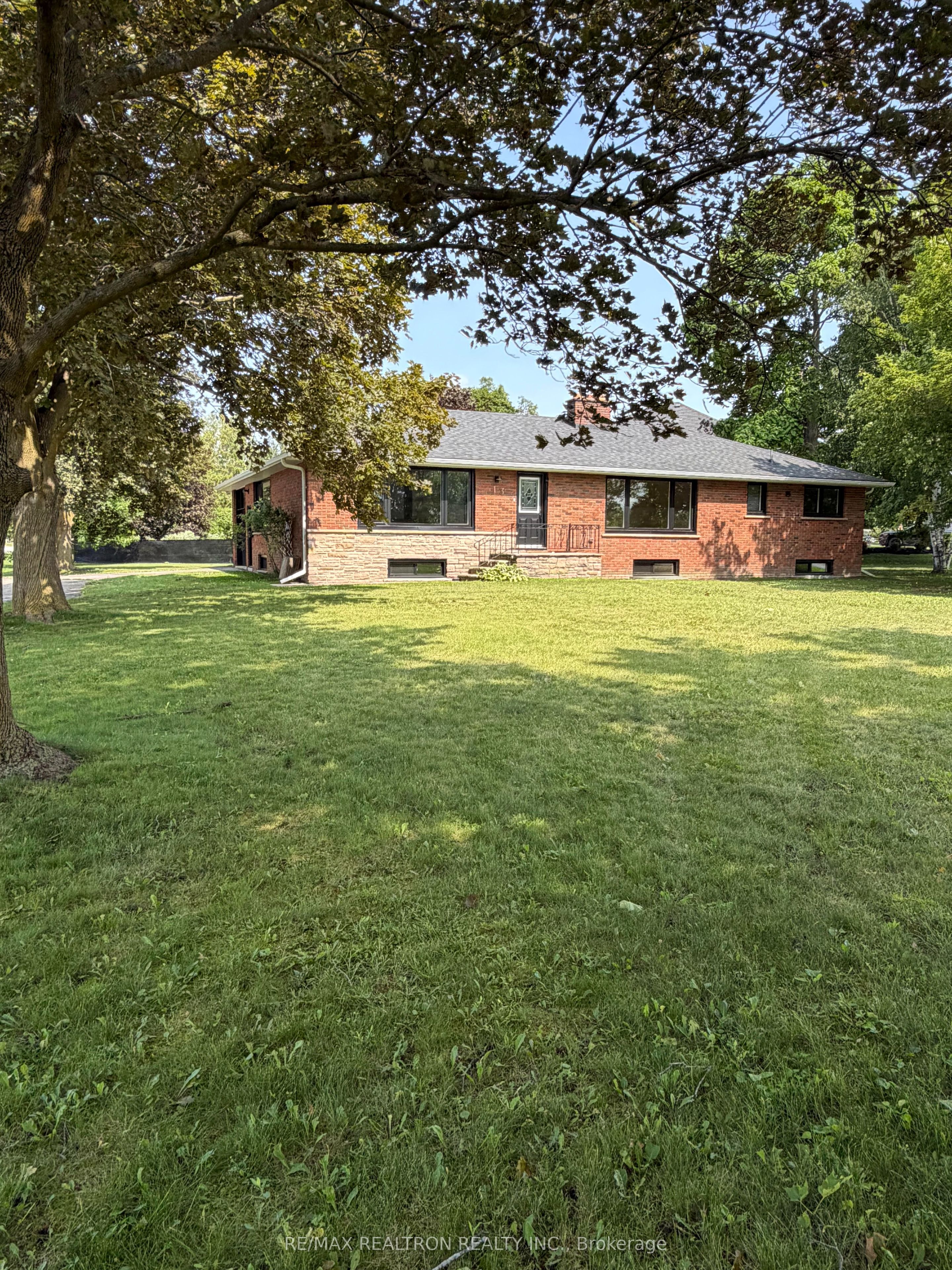 13 Circle Ridge Drive Property Photo 1