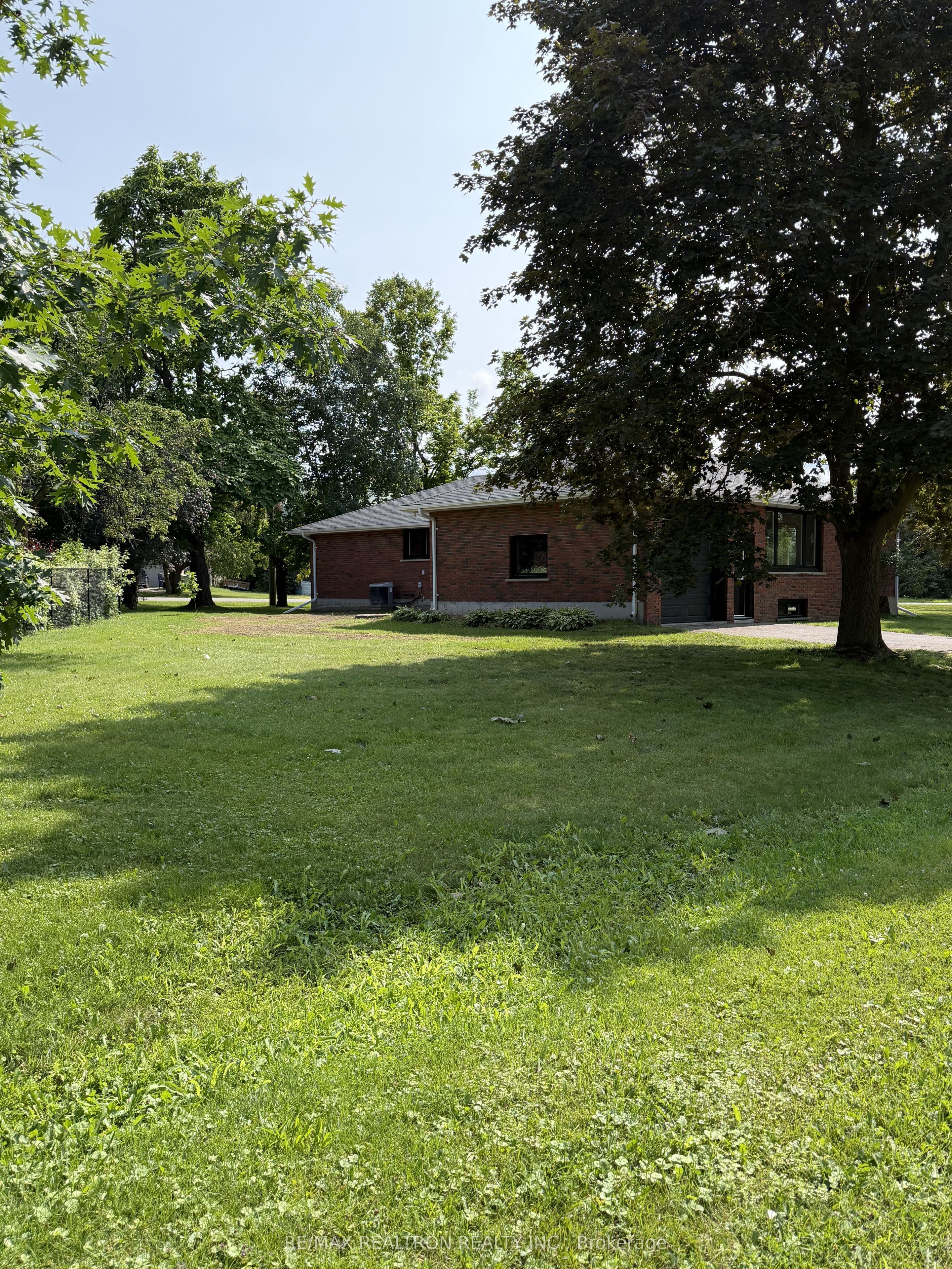 13 Circle Ridge Drive Property Photo 3