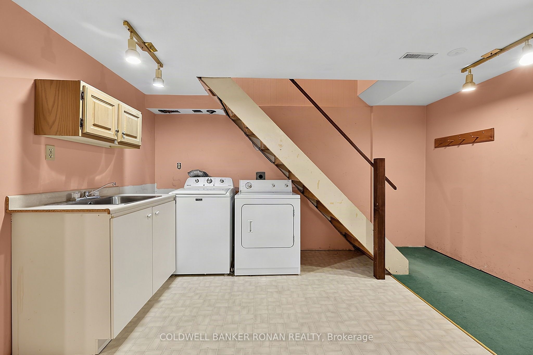 43 Alexander Street Property Photo 20
