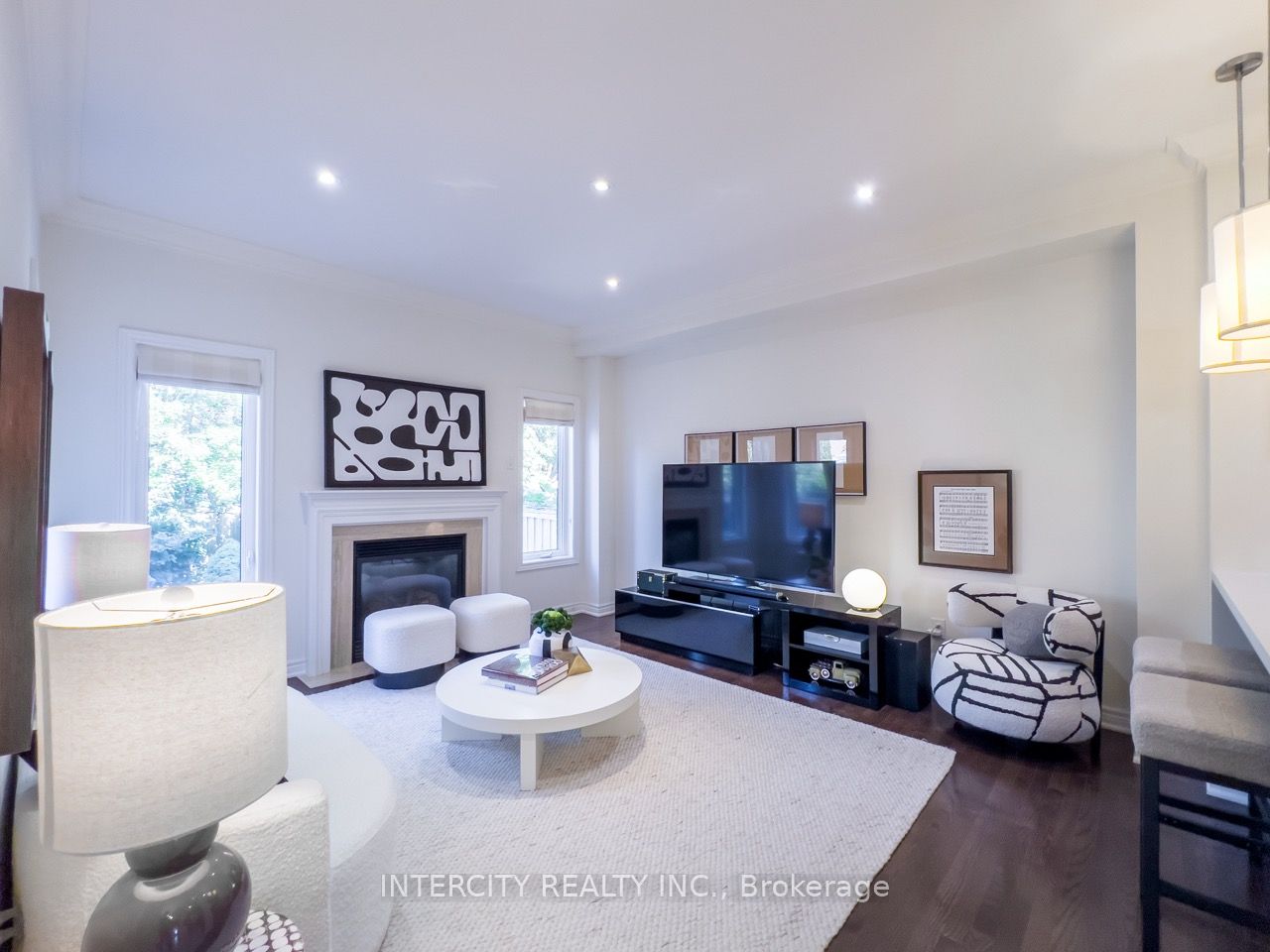 45 Lady Loretta Lane Property Photo 3