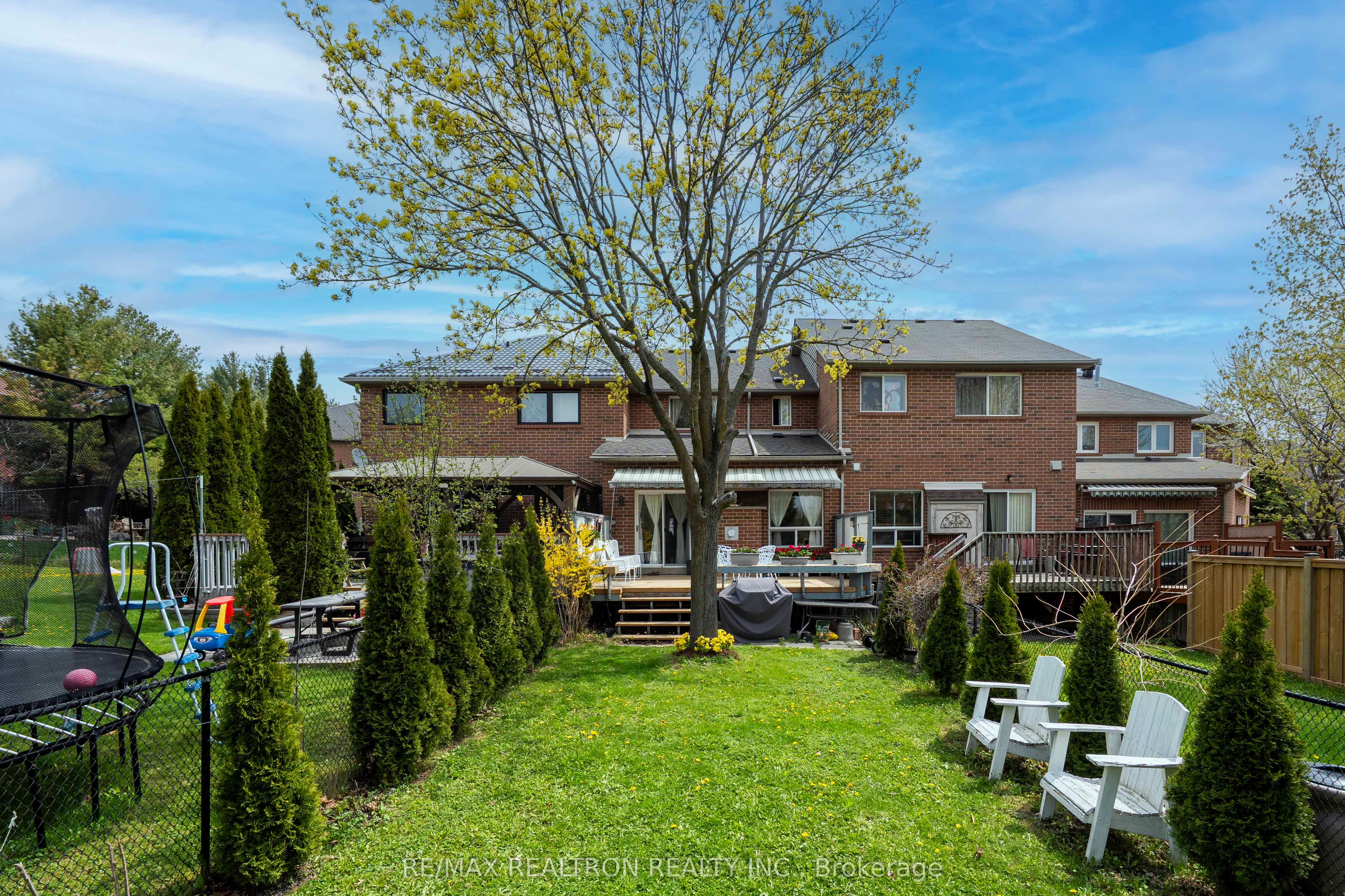 36 Edgemont Court Property Photo 25