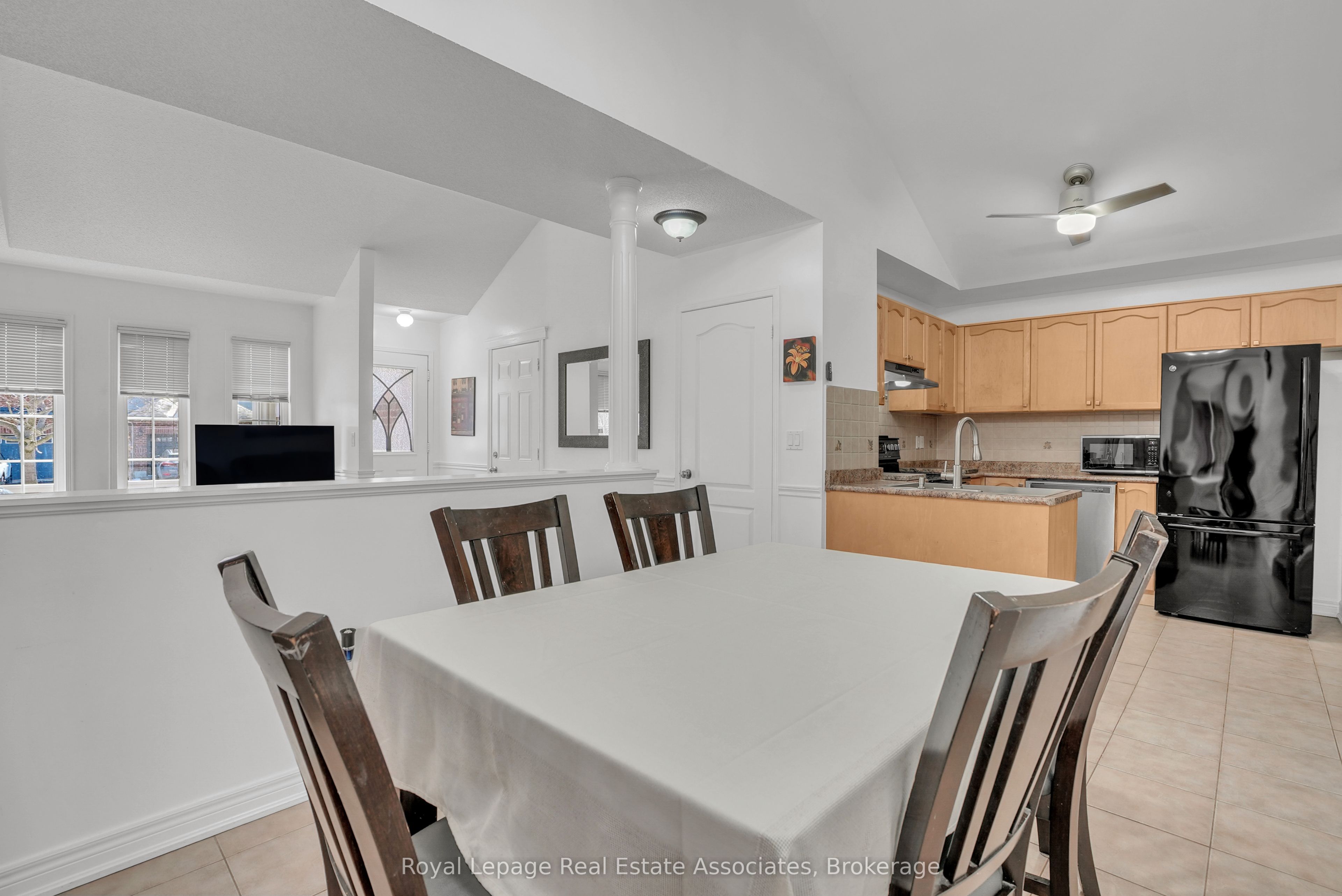 1128 Kell Street Property Photo 3
