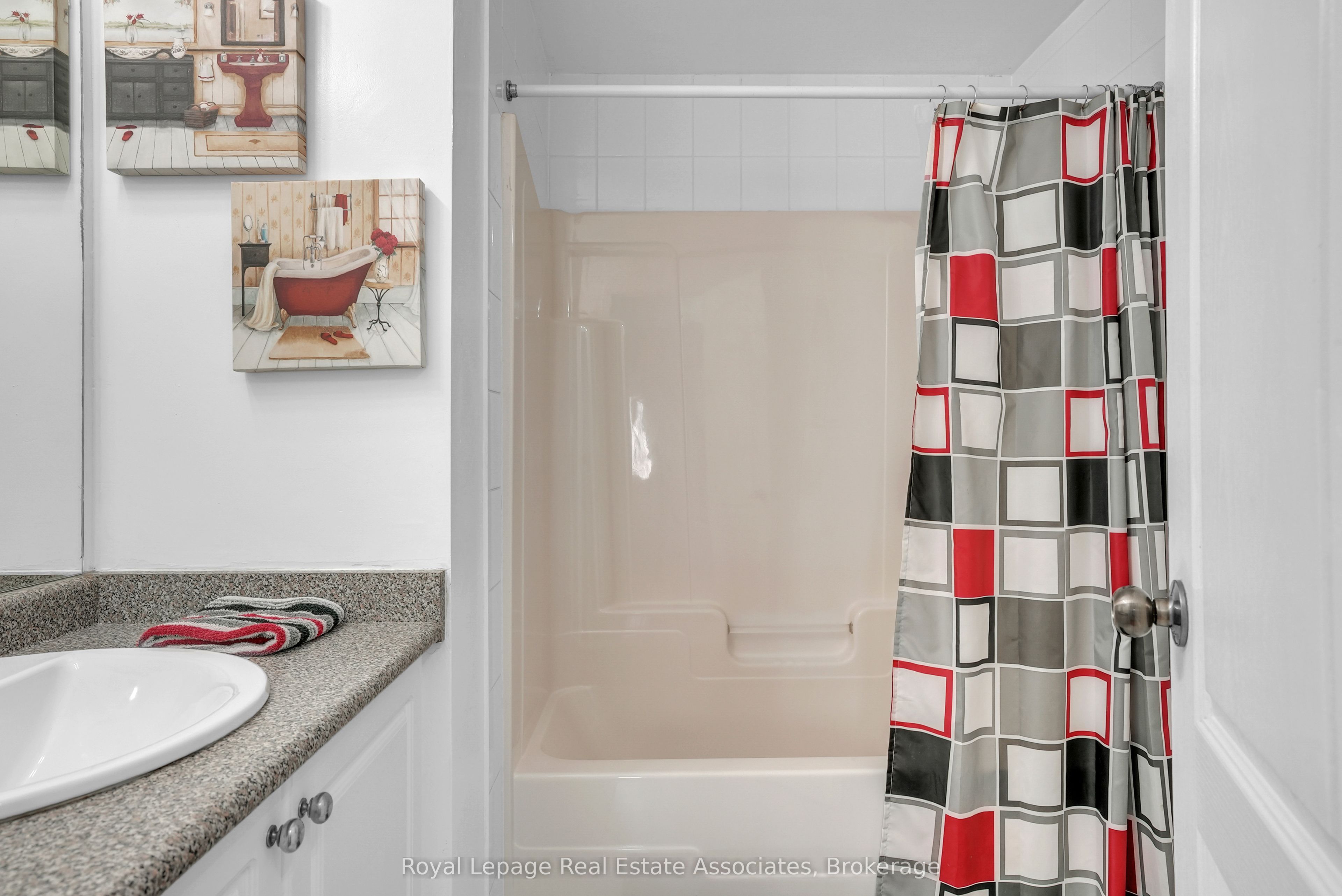 1128 Kell Street Property Photo 6