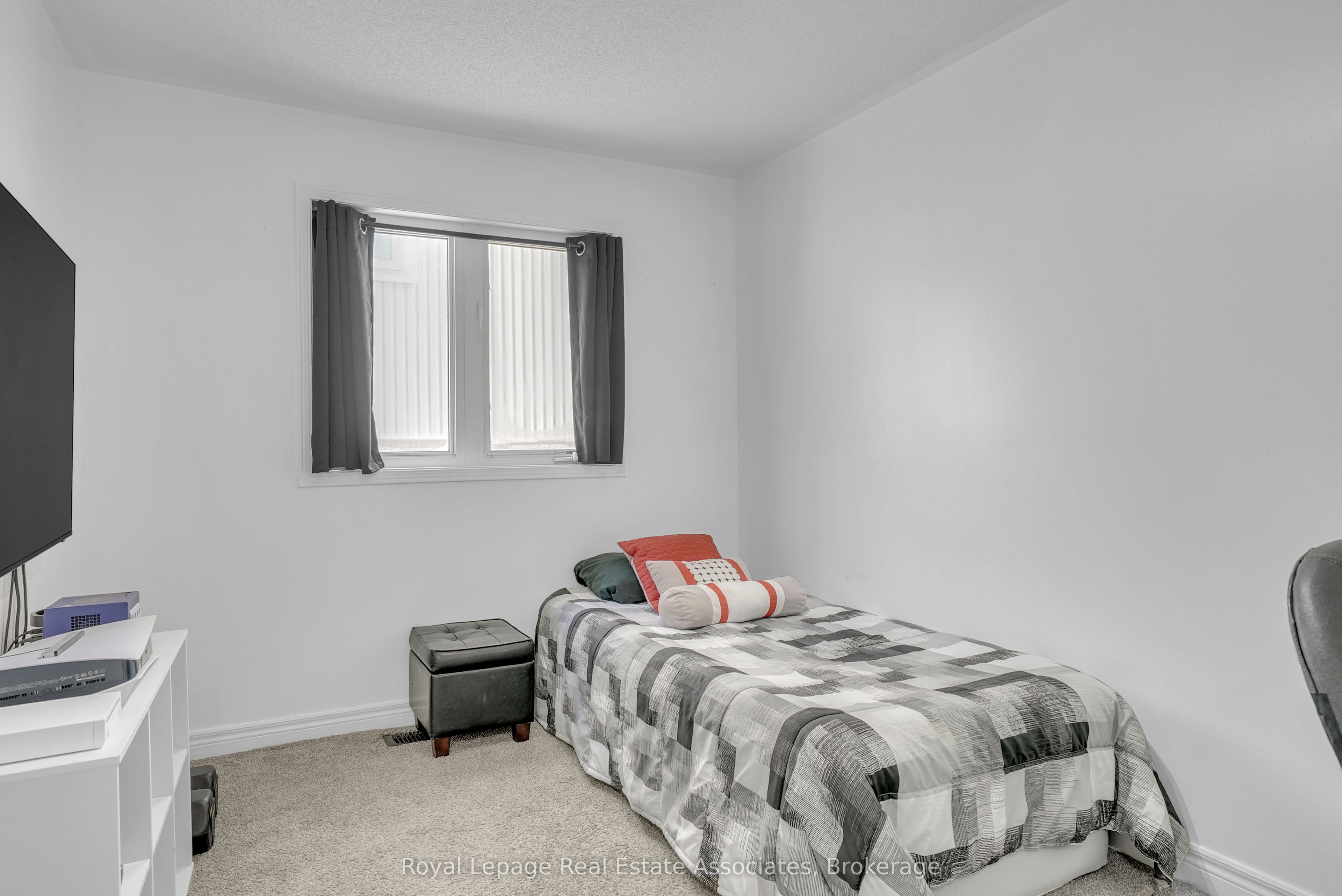 1128 Kell Street Property Photo 8