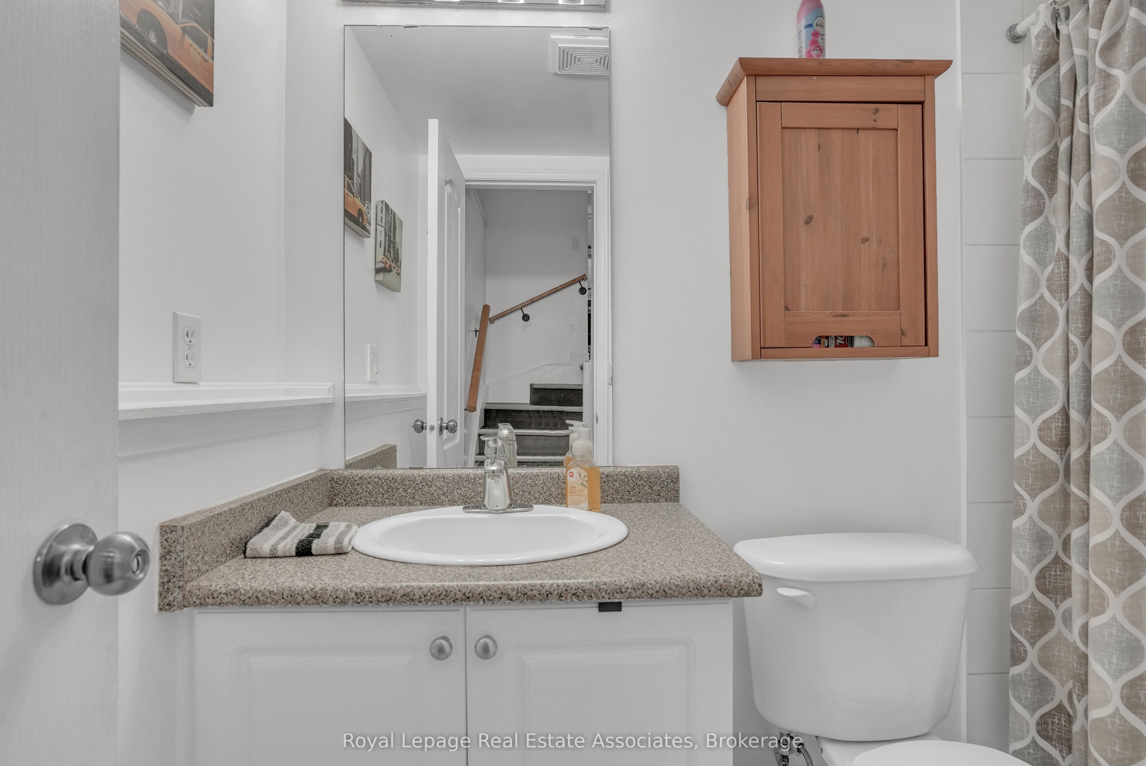 1128 Kell Street Property Photo 11