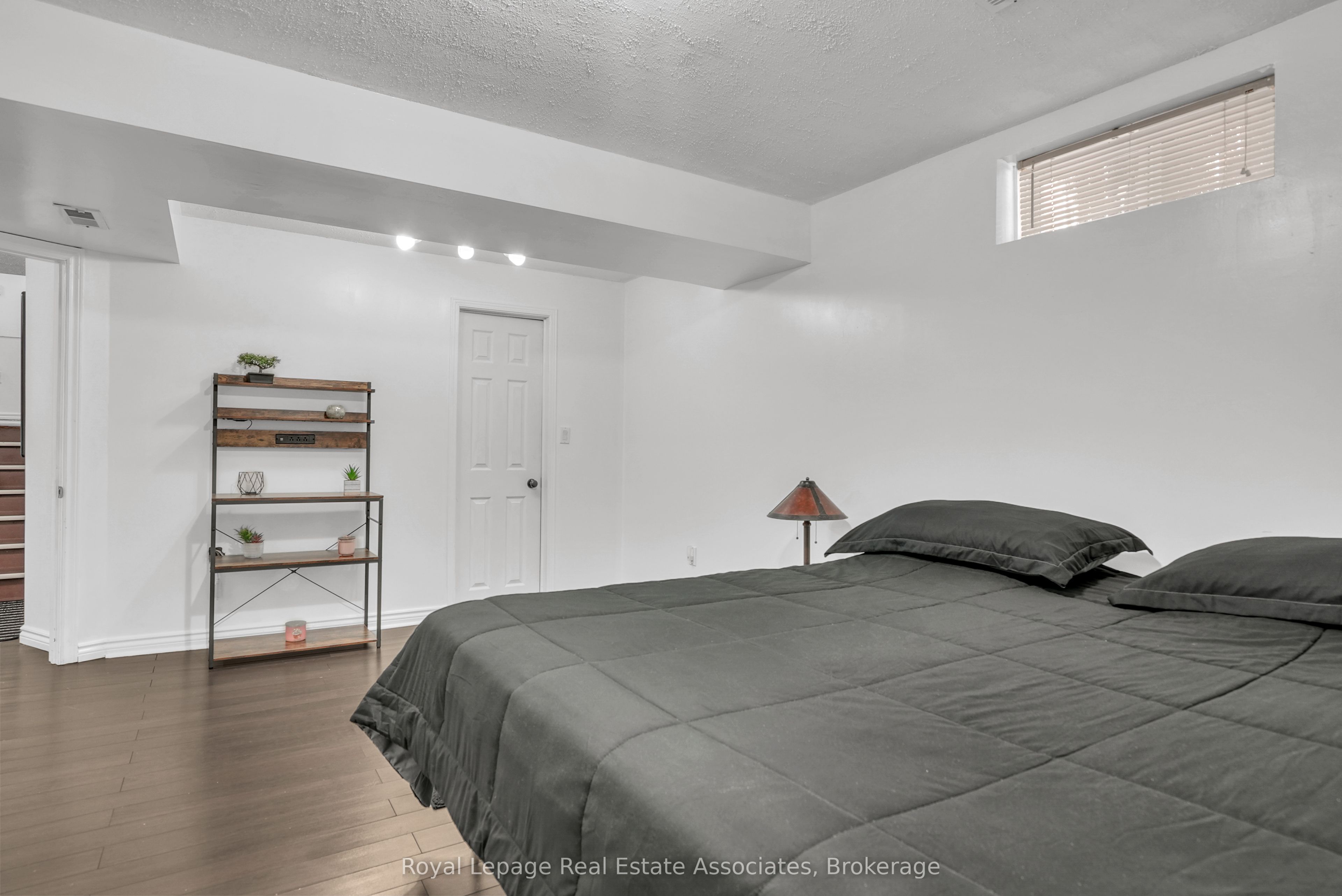 1128 Kell Street Property Photo 14