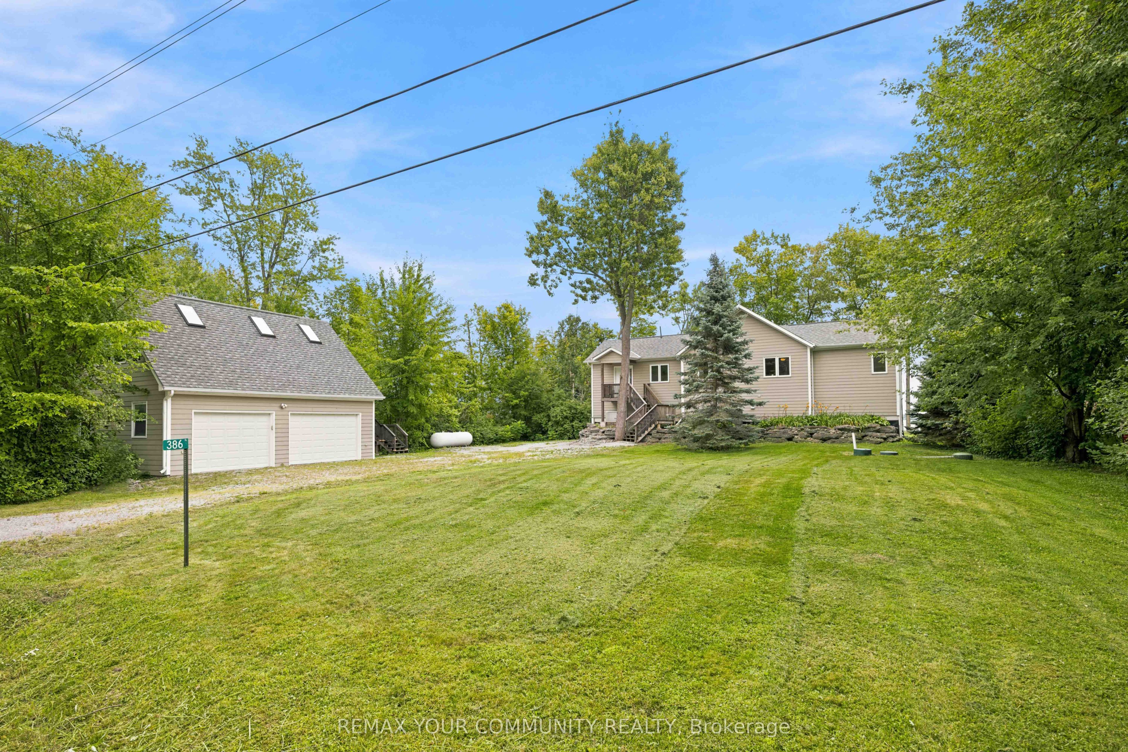 386 Bear Road Property Photo 4