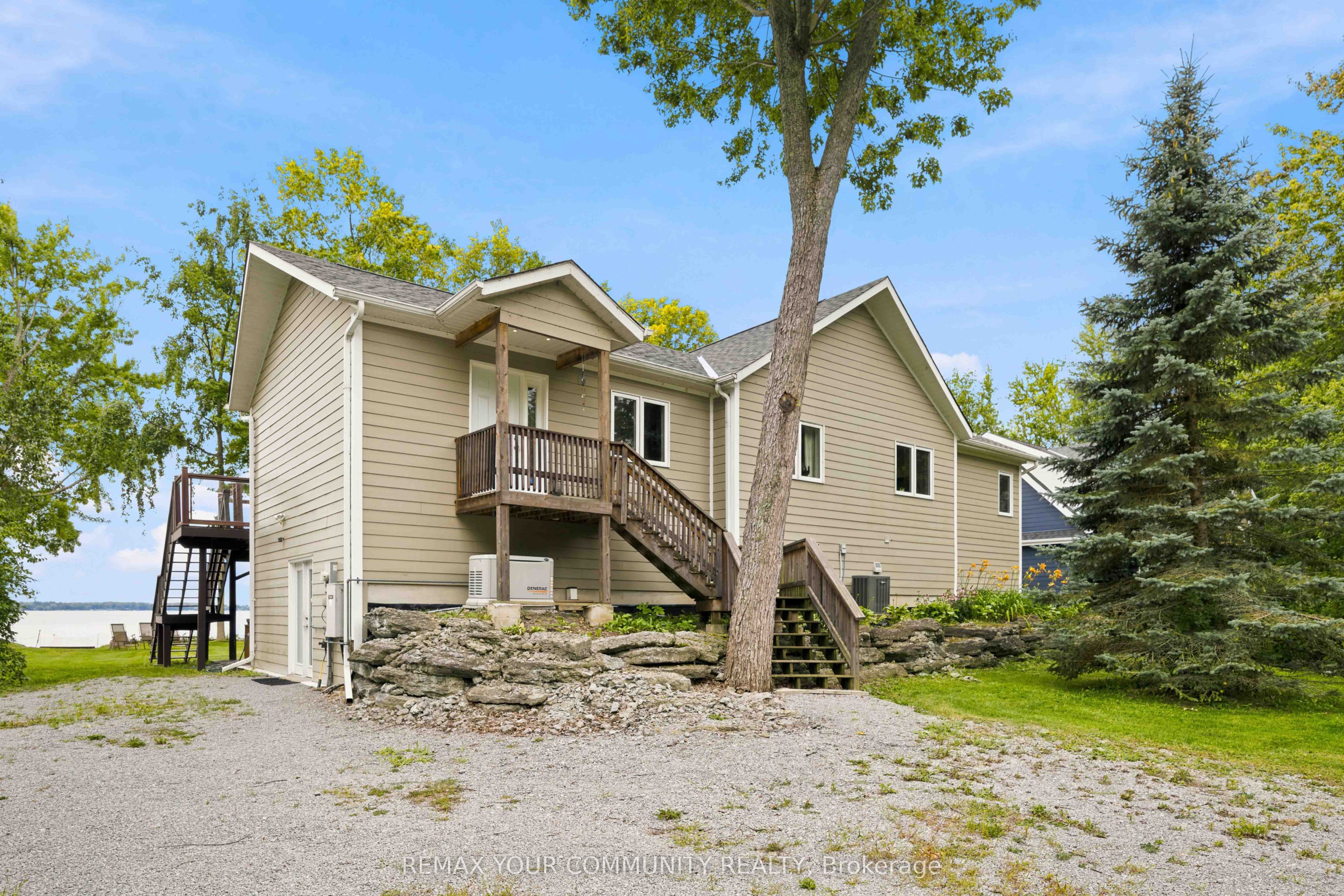 386 Bear Road Property Photo 8
