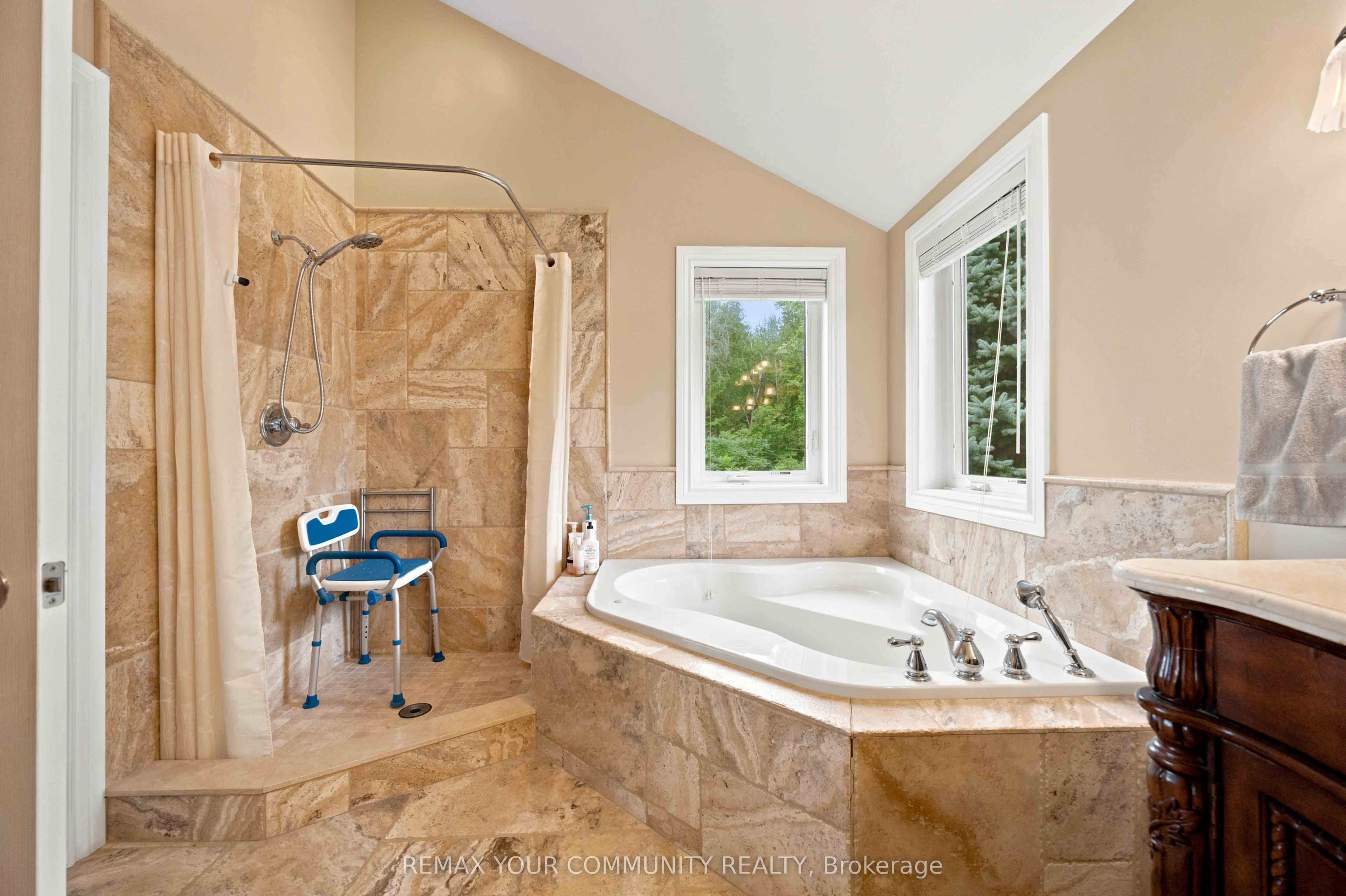 386 Bear Road Property Photo 23