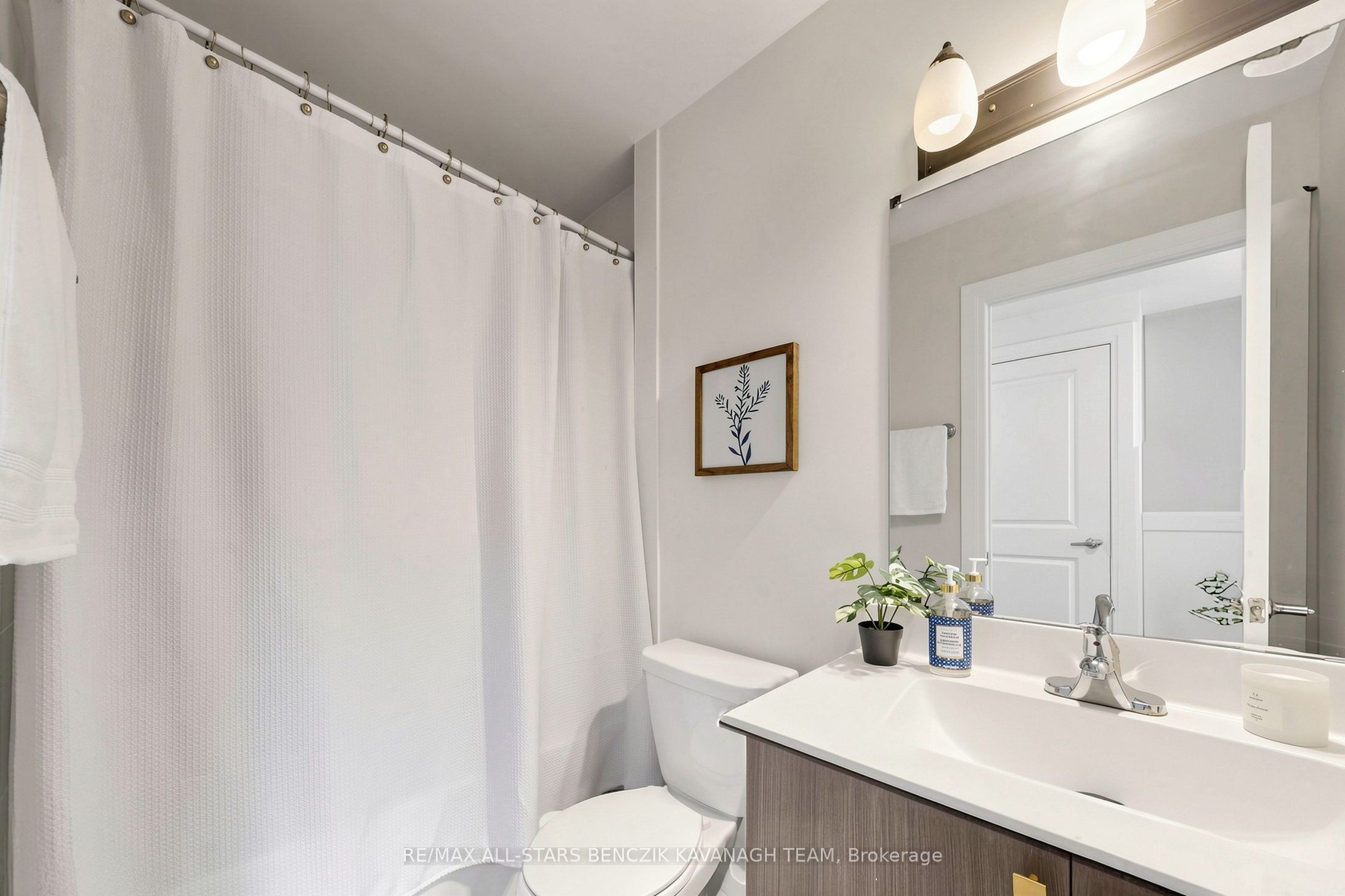 5309 Highway 7 1103 Property Photo 12