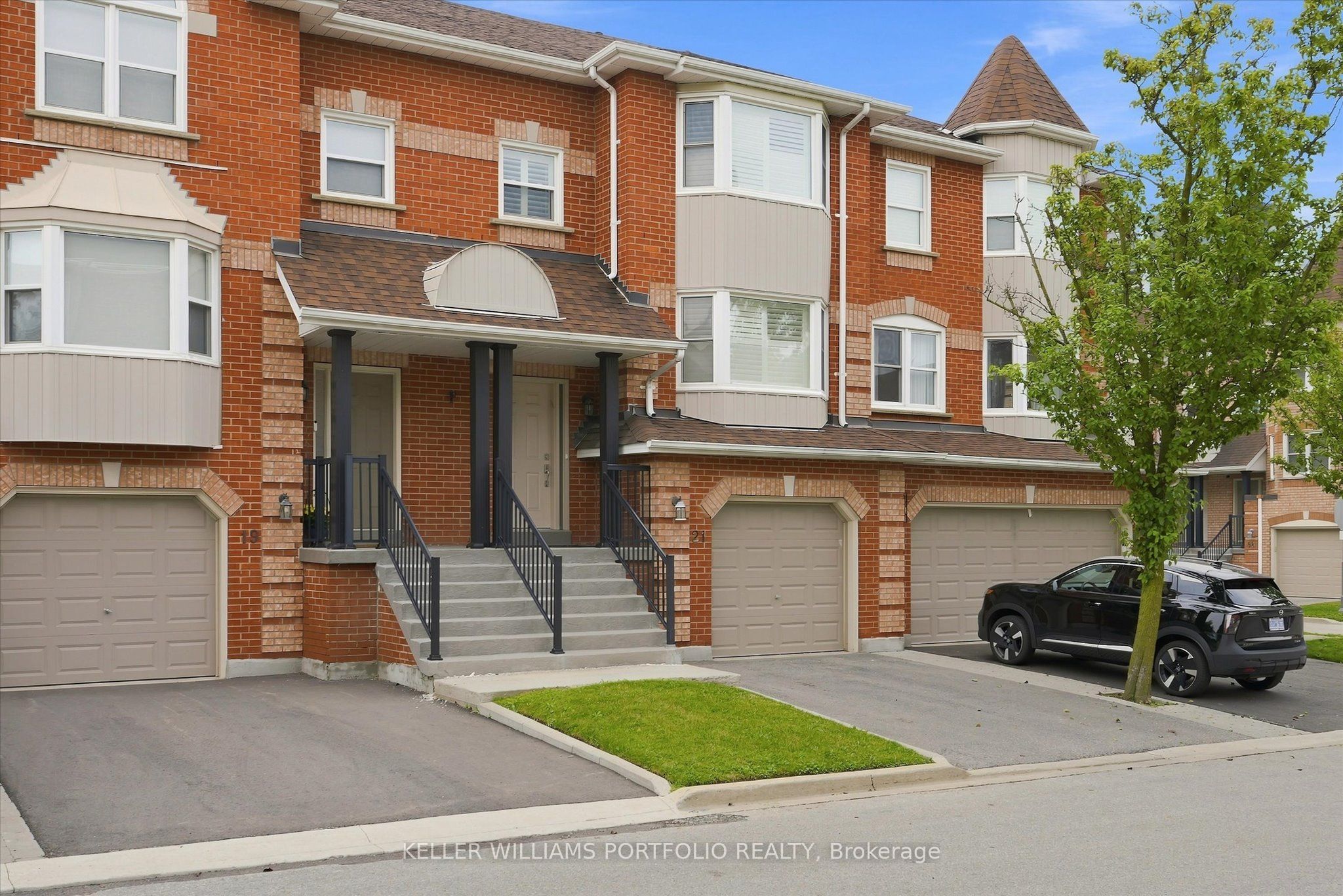 21 Tova Place Property Photo 3