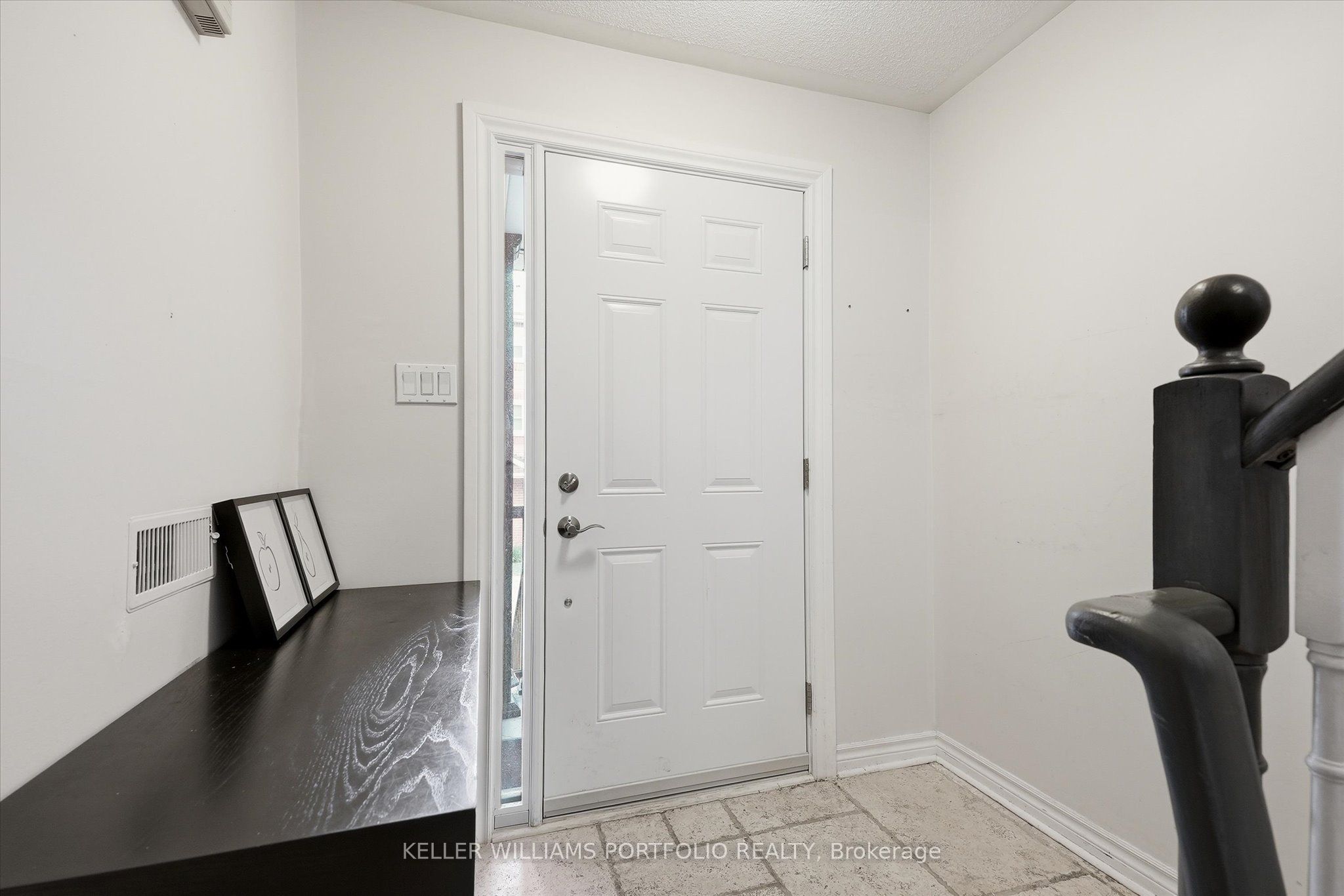 21 Tova Place Property Photo 6