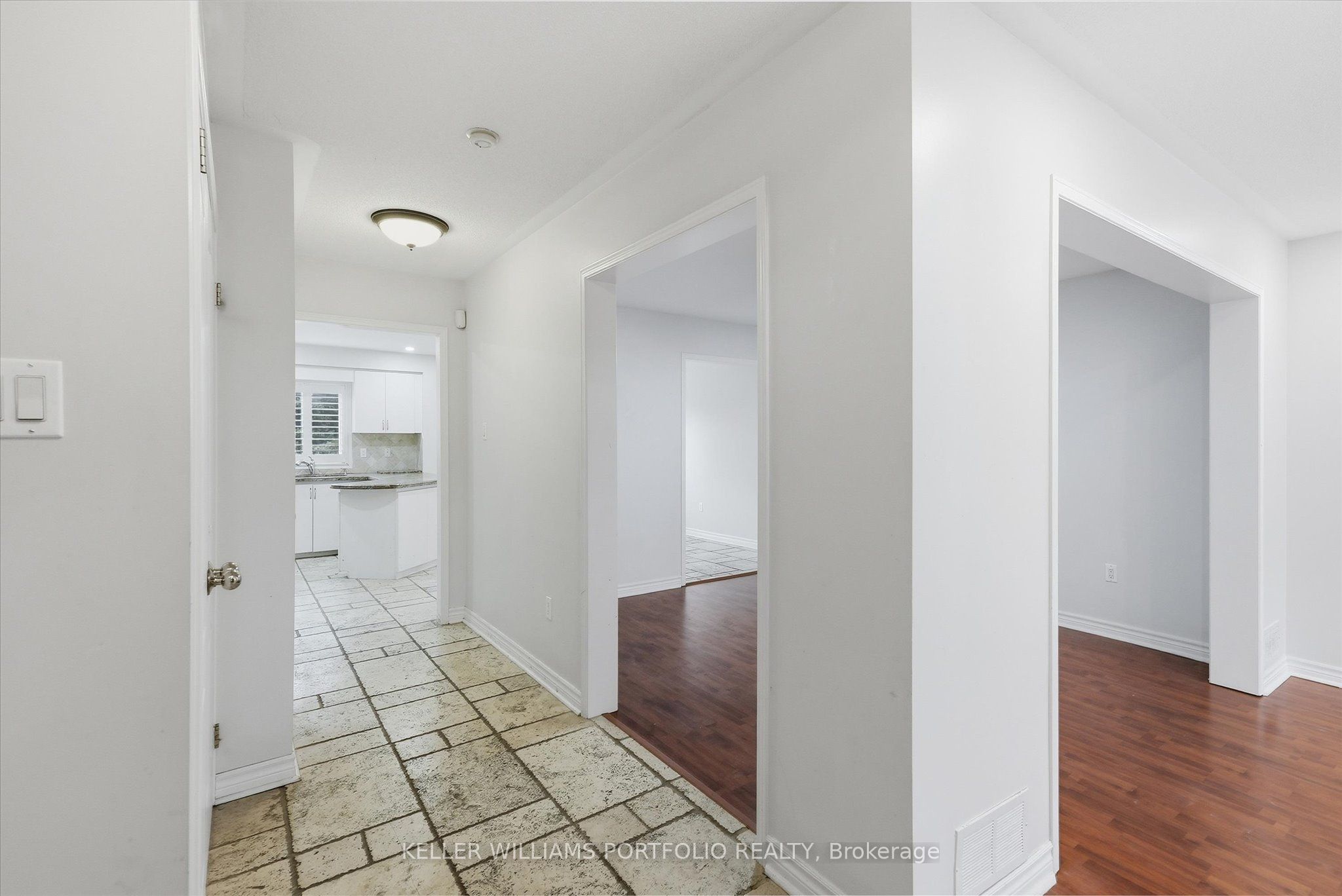 21 Tova Place Property Photo 7