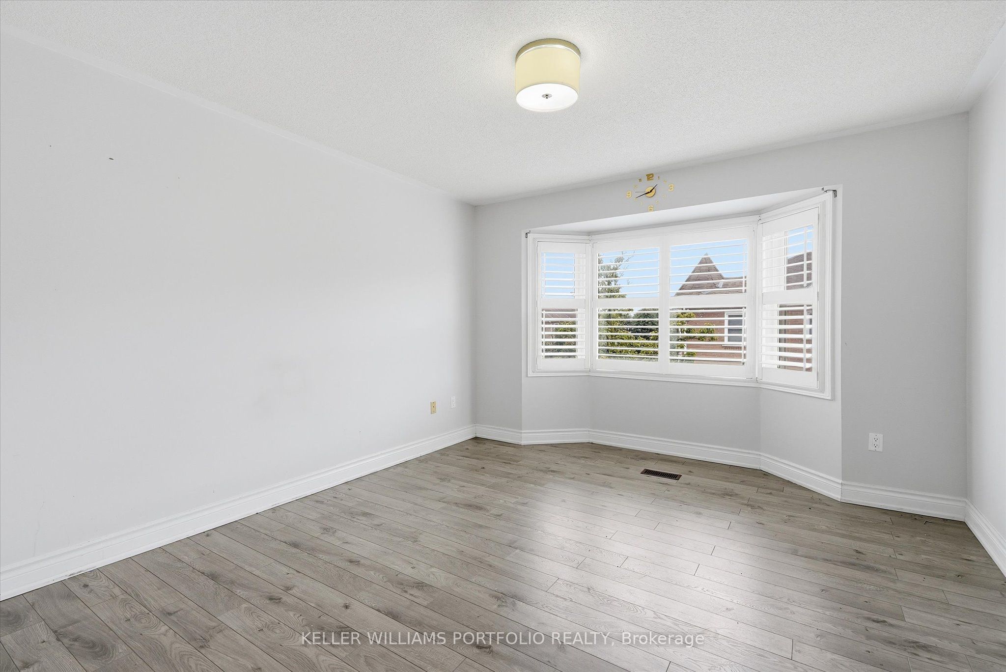 21 Tova Place Property Photo 26