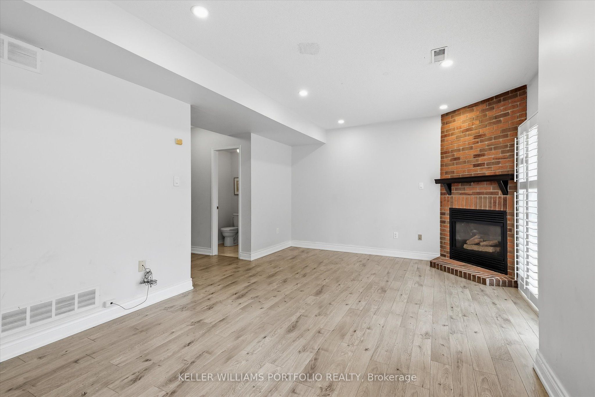 21 Tova Place Property Photo 43