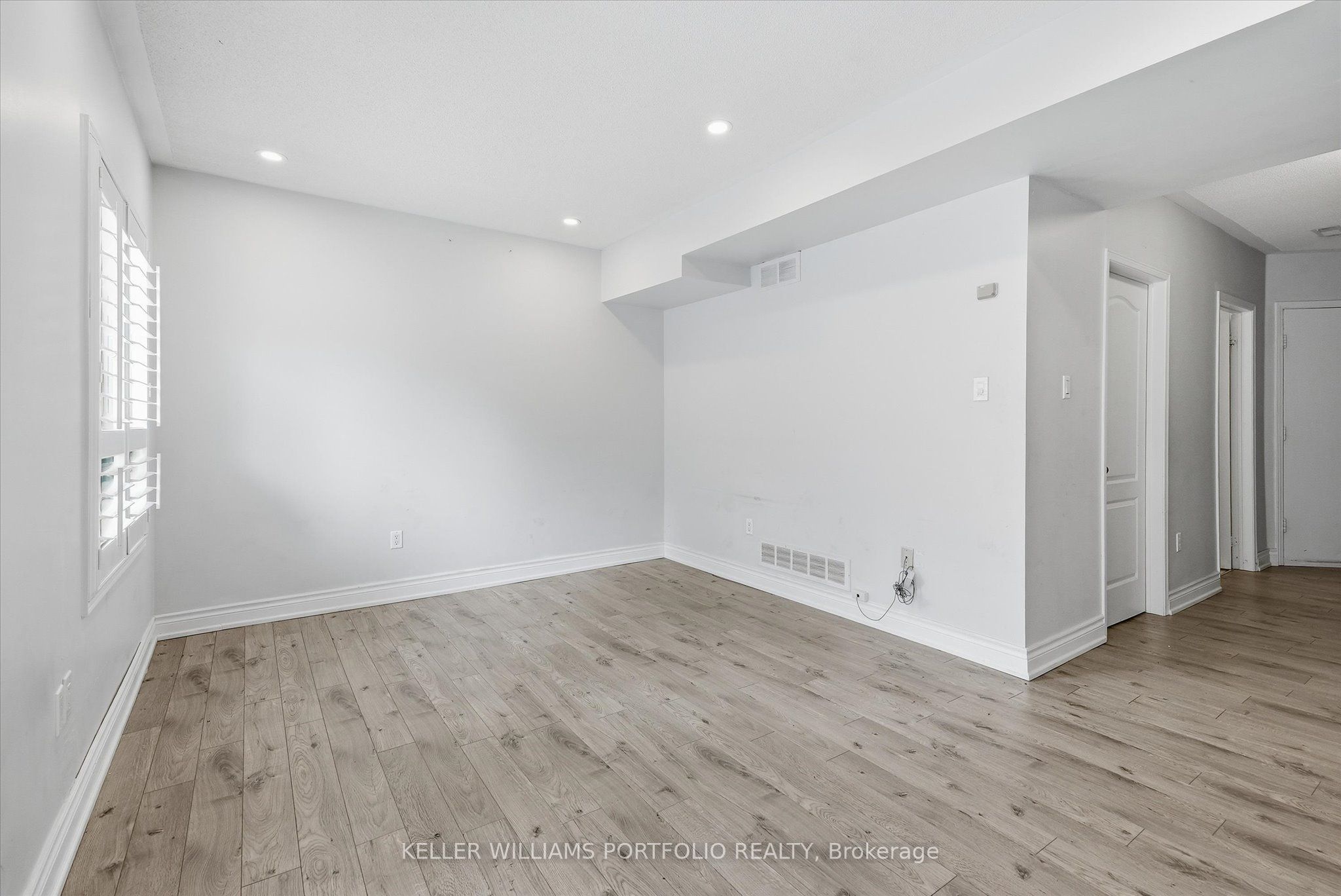 21 Tova Place Property Photo 44