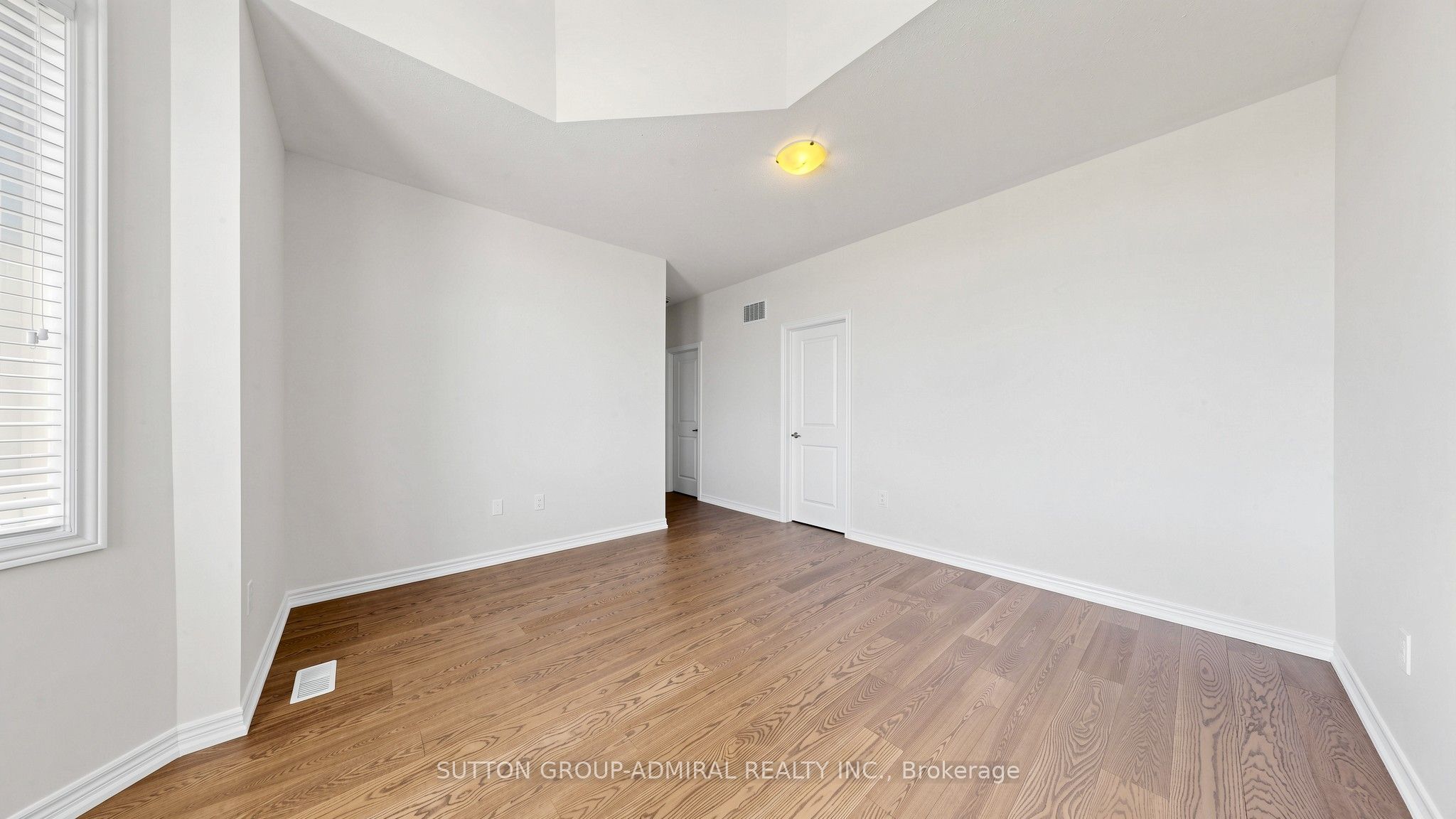 284 East's Corners Boulevard Property Photo 27