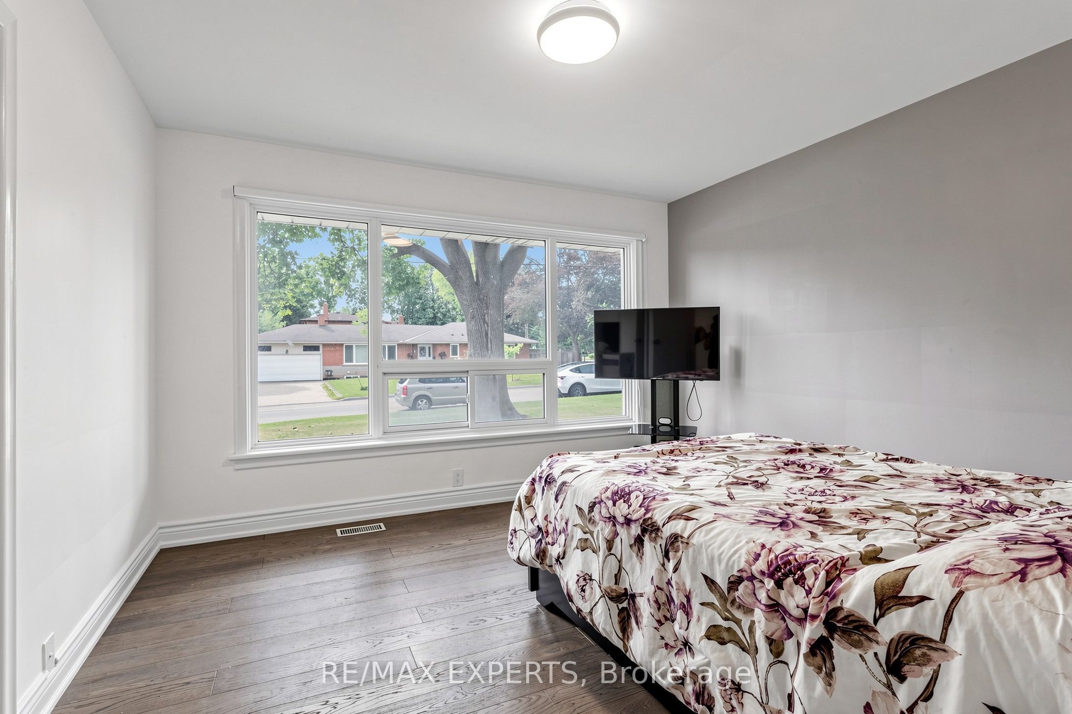 8 Longbridge Road Property Photo 21