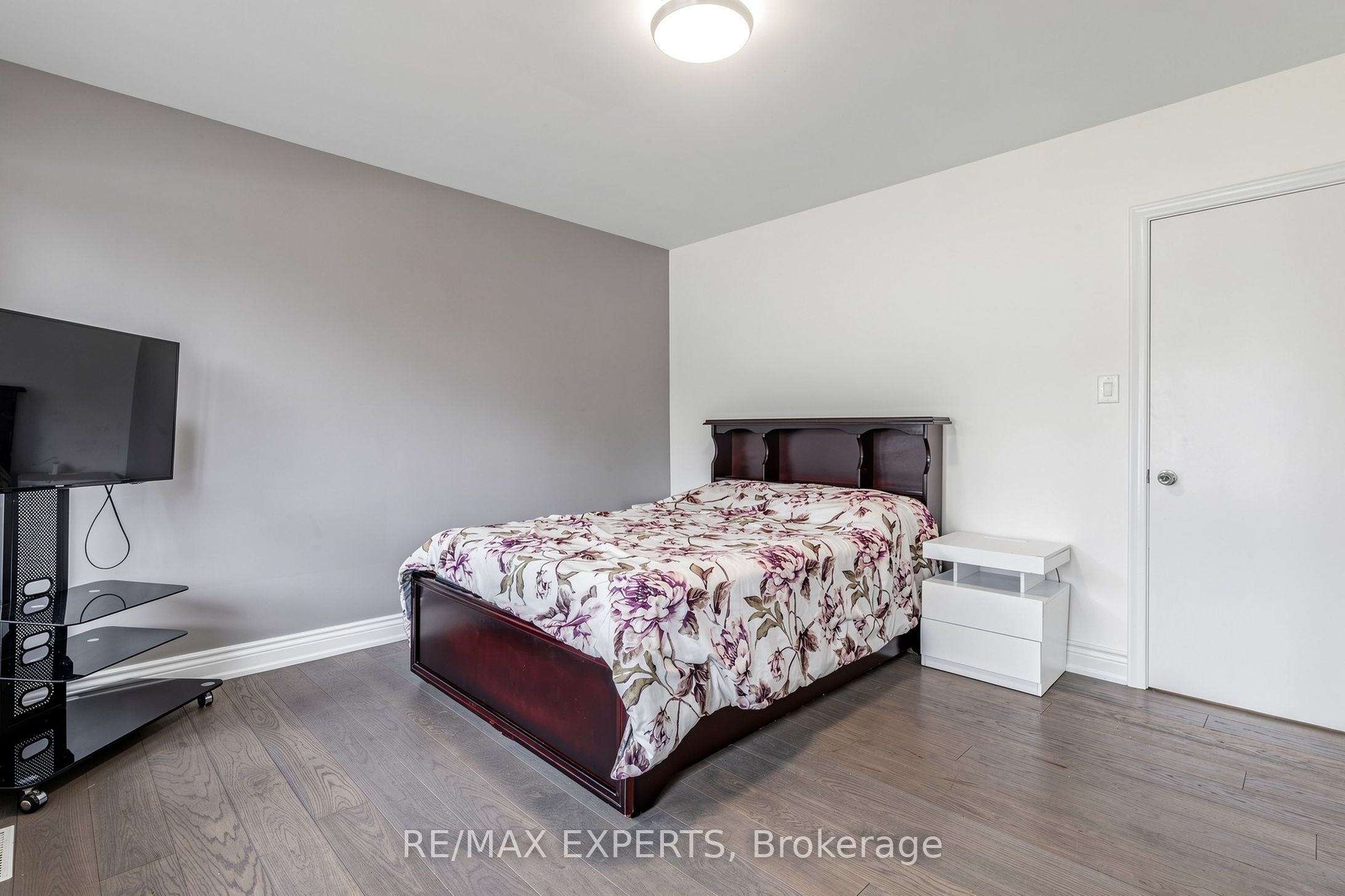 8 Longbridge Road Property Photo 22