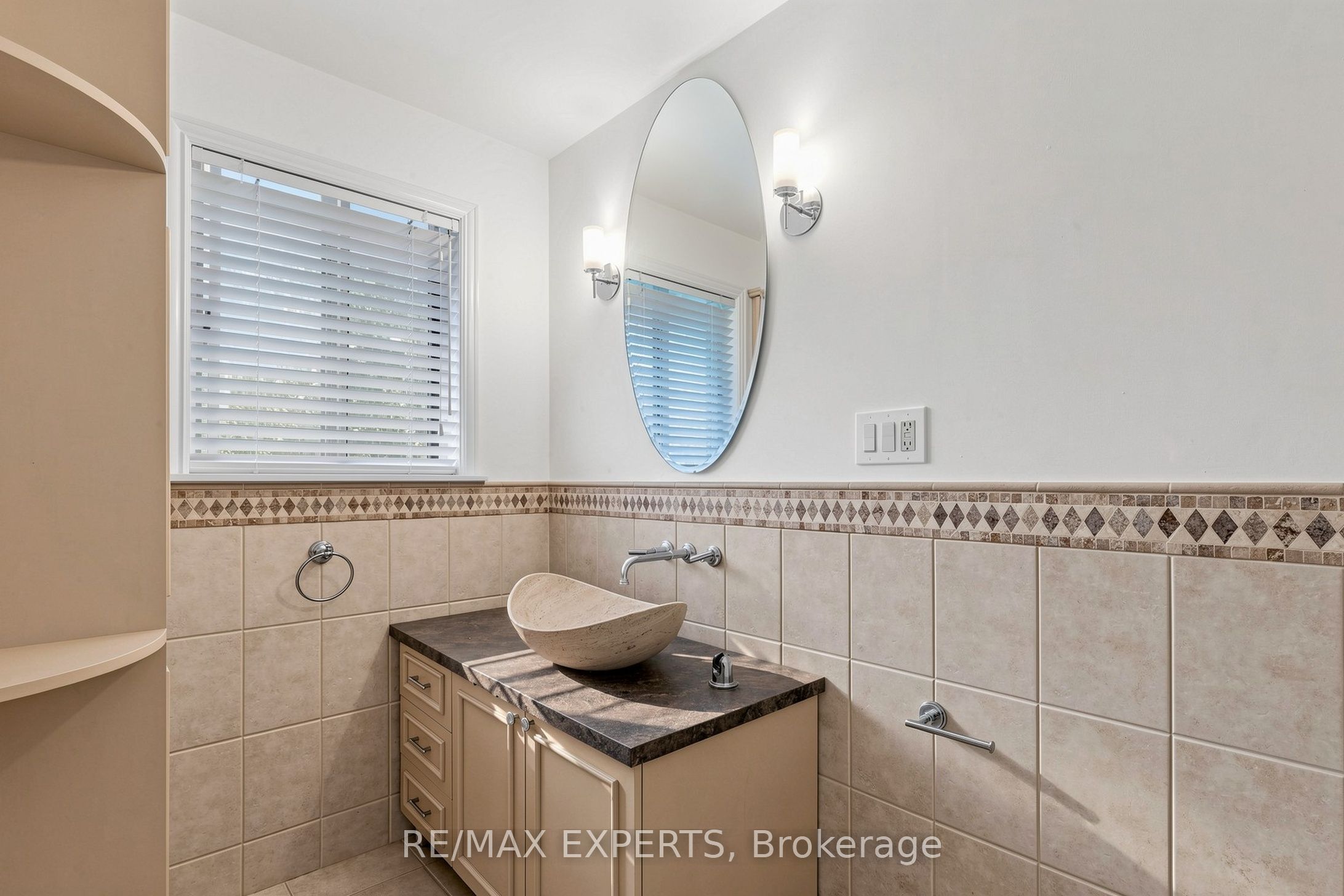 8 Longbridge Road Property Photo 25