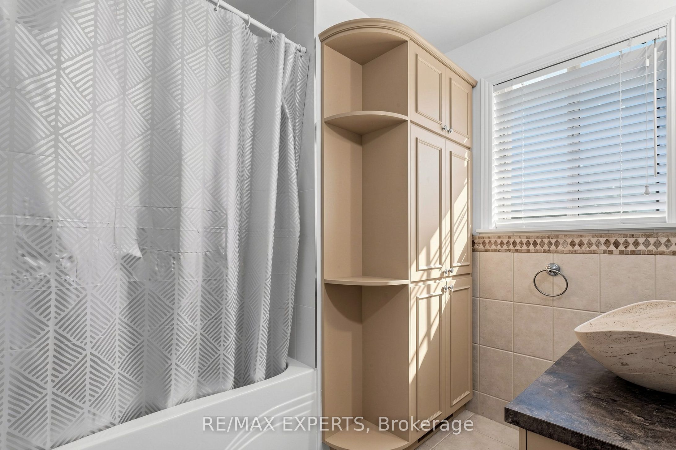 8 Longbridge Road Property Photo 26