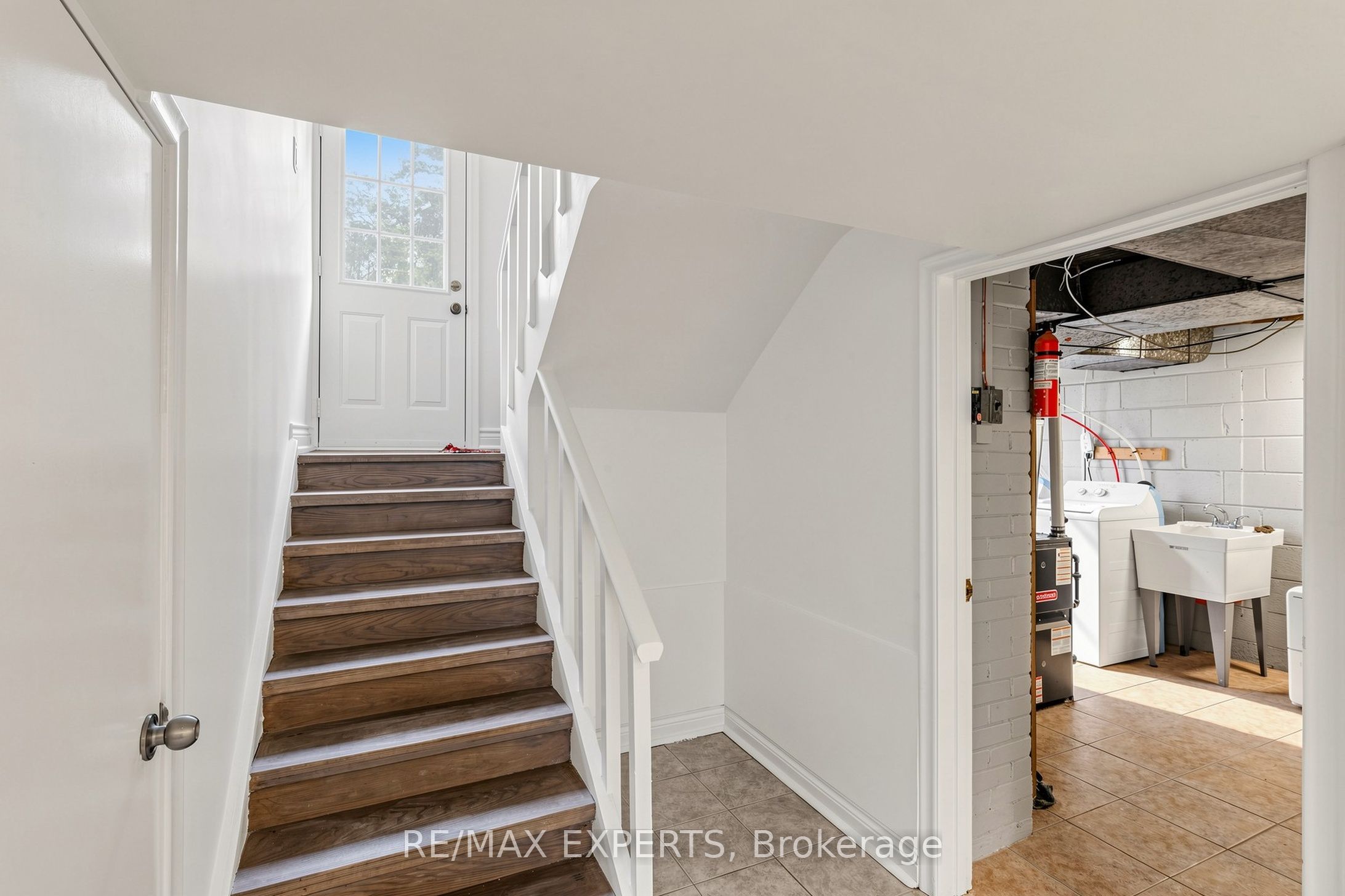 8 Longbridge Road Property Photo 30