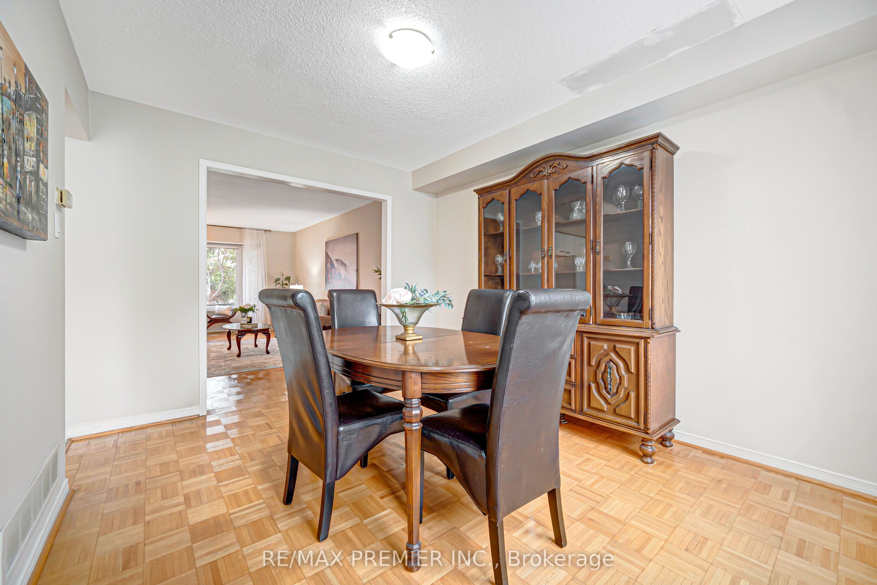 90 Pentland Crescent Property Photo 15