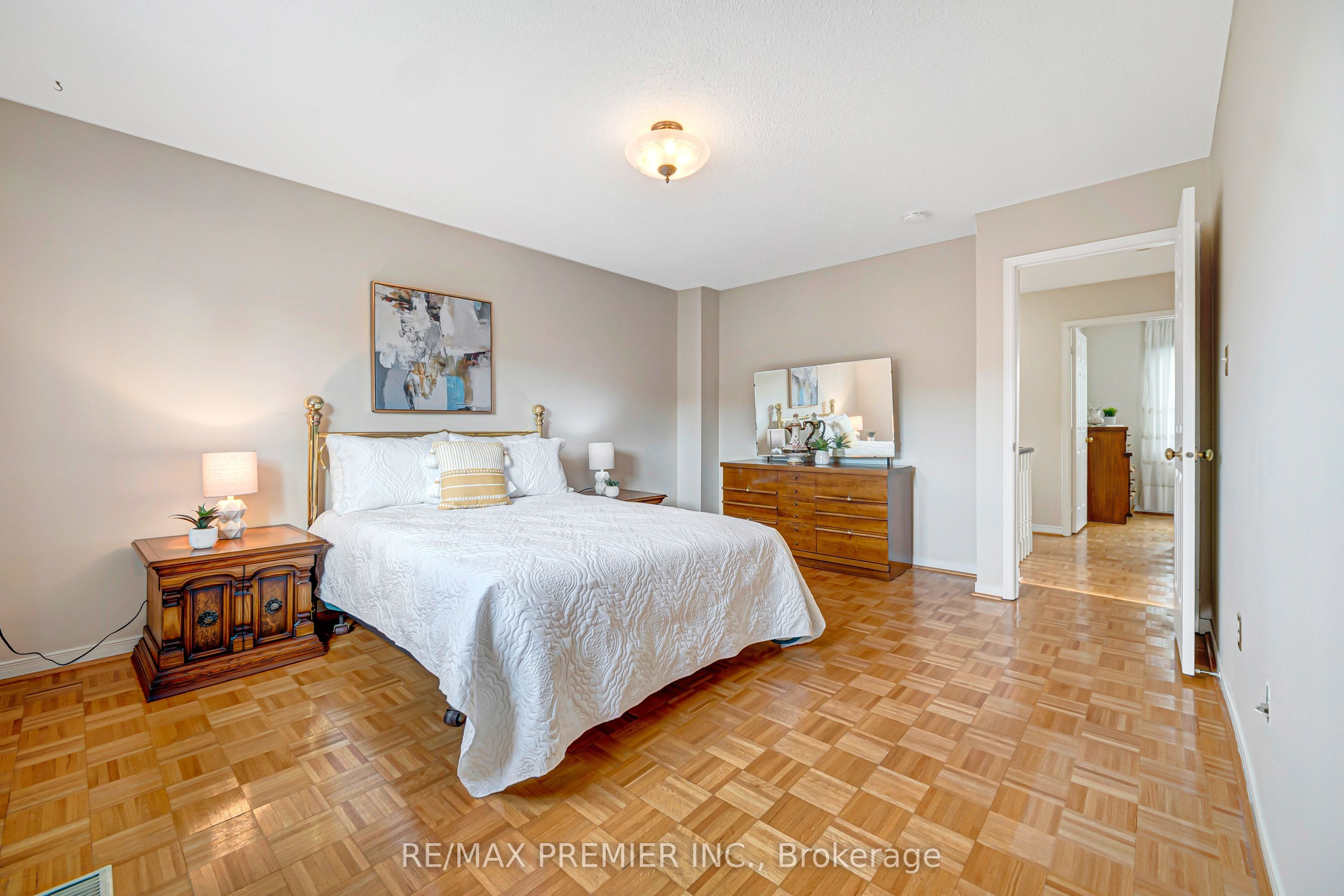 90 Pentland Crescent Property Photo 27