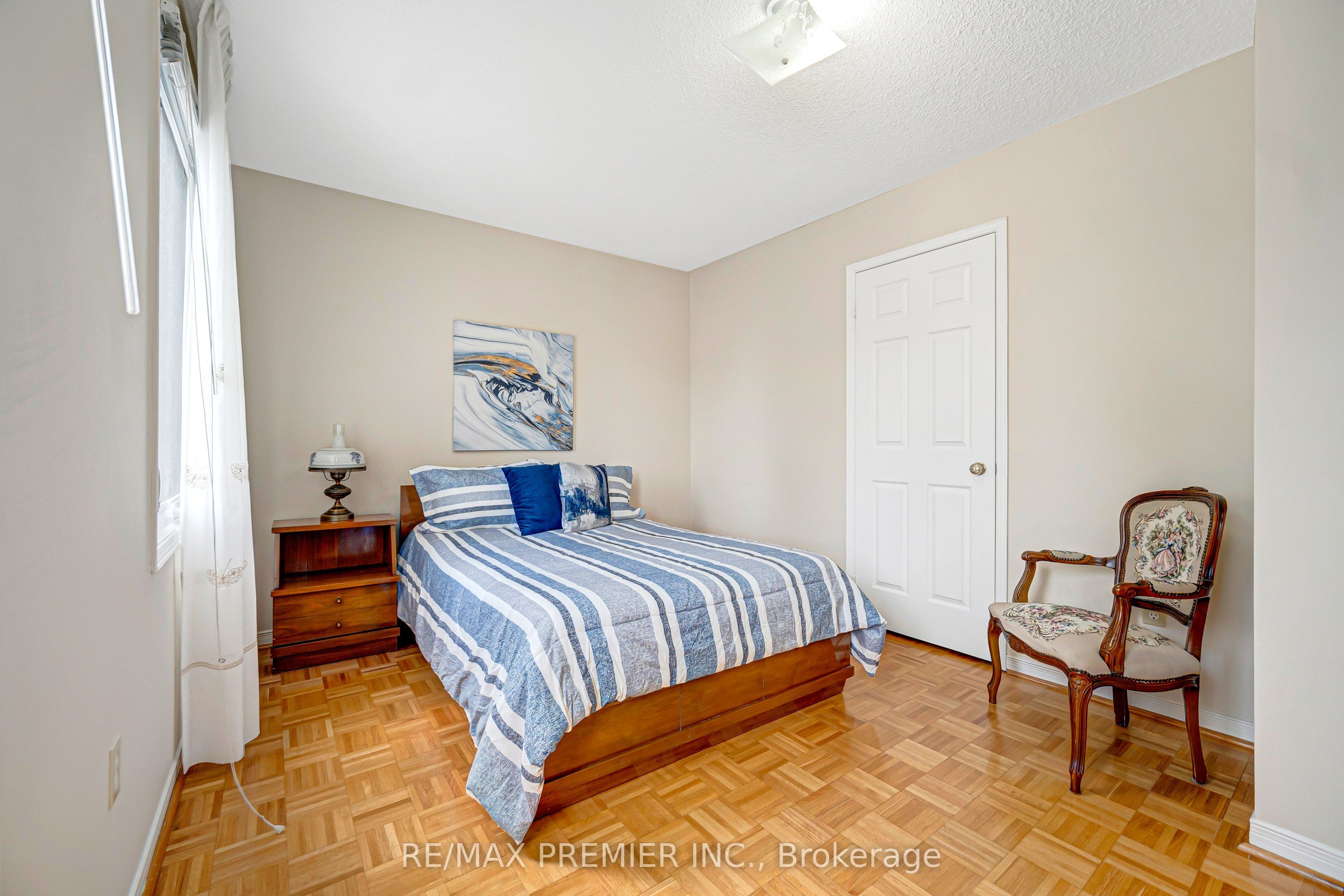 90 Pentland Crescent Property Photo 33