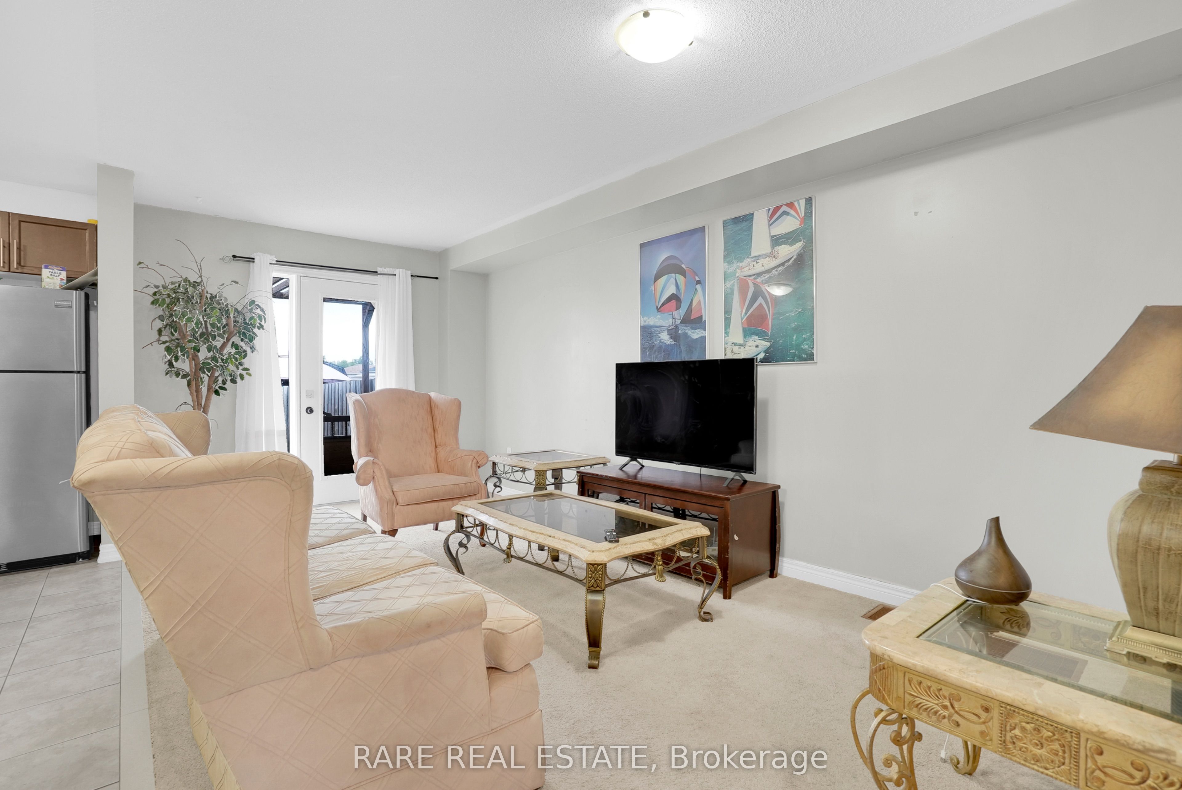 22 Admiral Crescent Property Photo 8