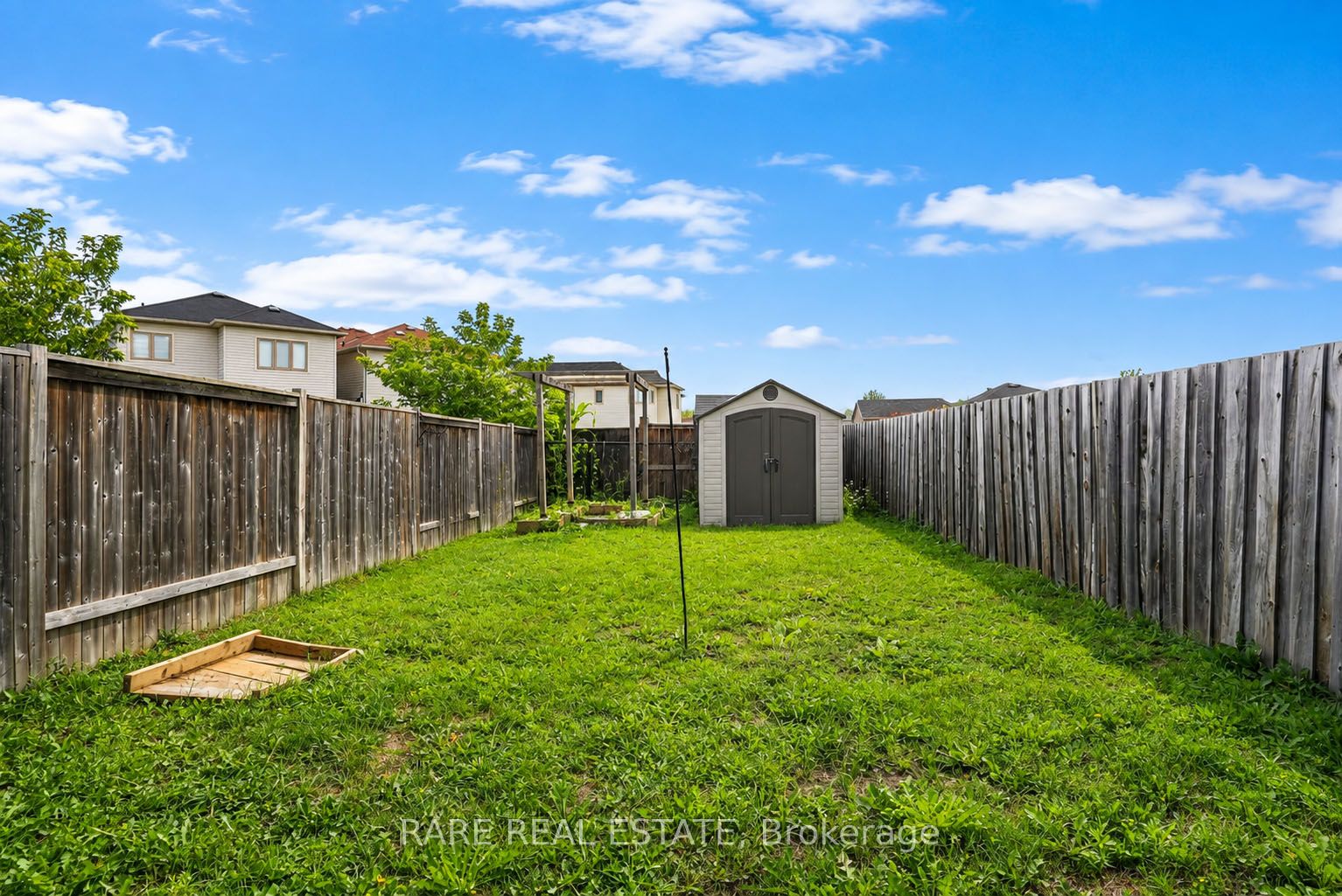 22 Admiral Crescent Property Photo 25