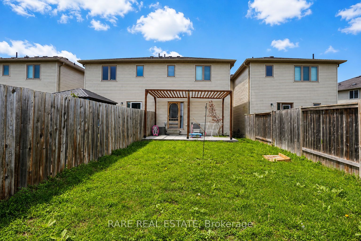 22 Admiral Crescent Property Photo 26