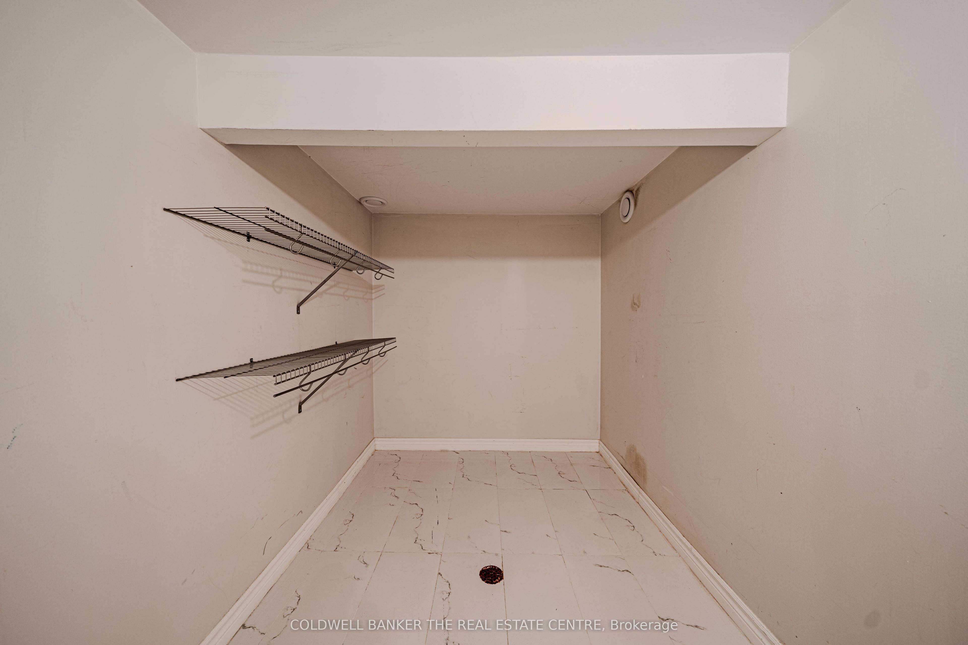 15 Military Court Property Photo 43