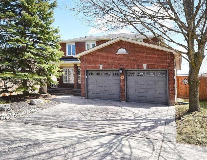 42 Lensmith Drive Lower Property Photo 1