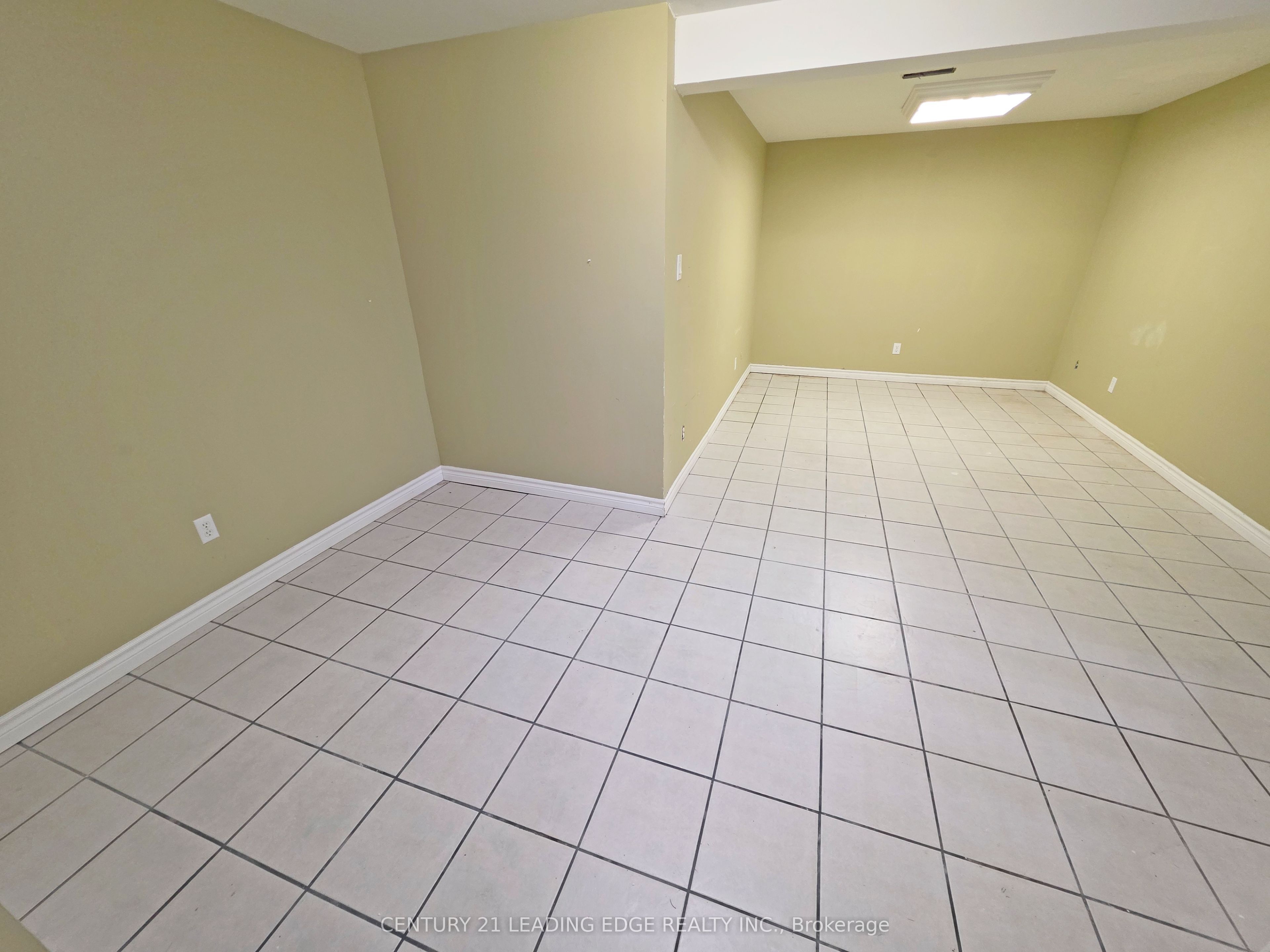 4 Bay Court Property Photo 25