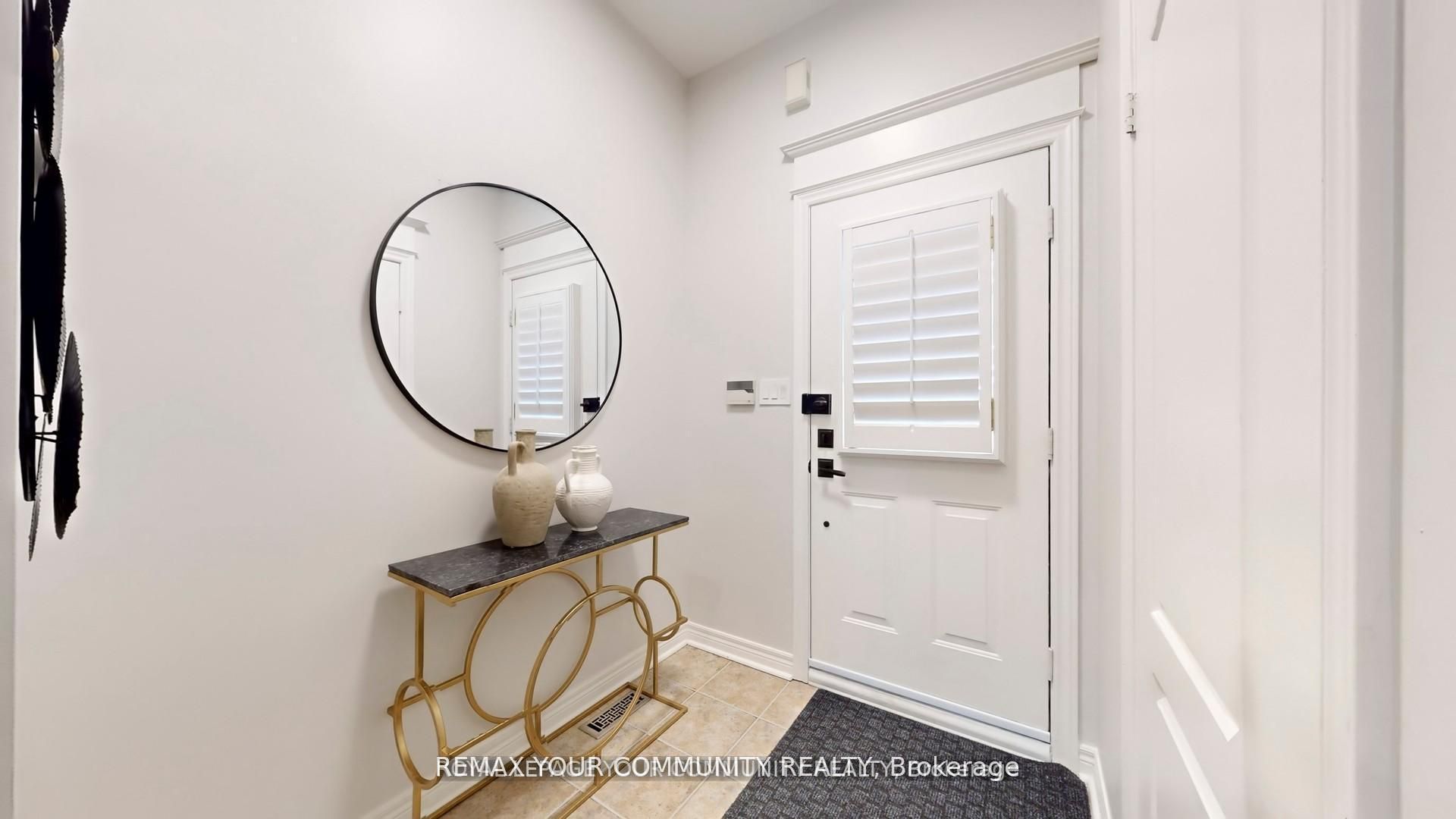 190 Harding Boulevard W 164 Property Photo 20