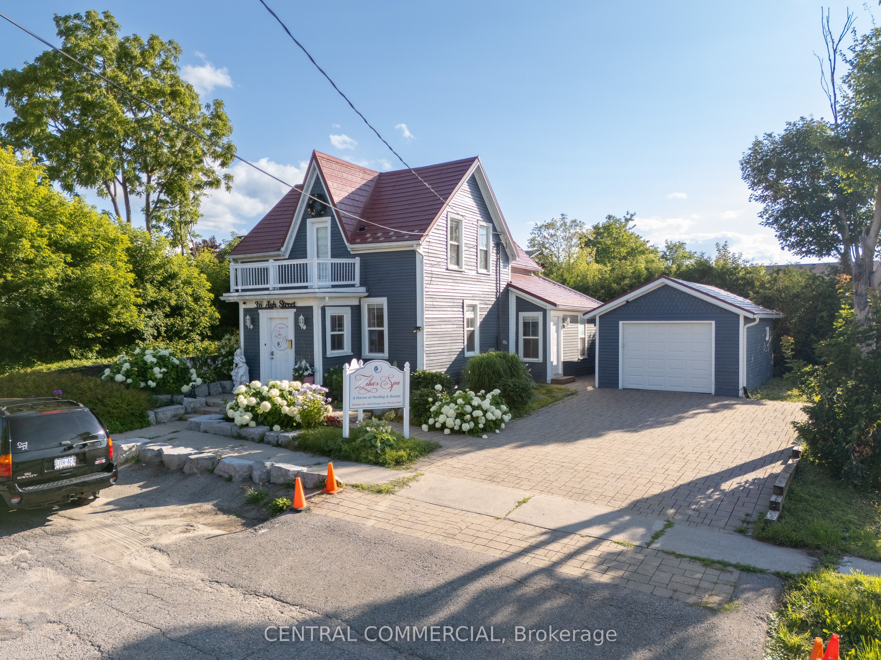 36 Ash Street Property Photo 1